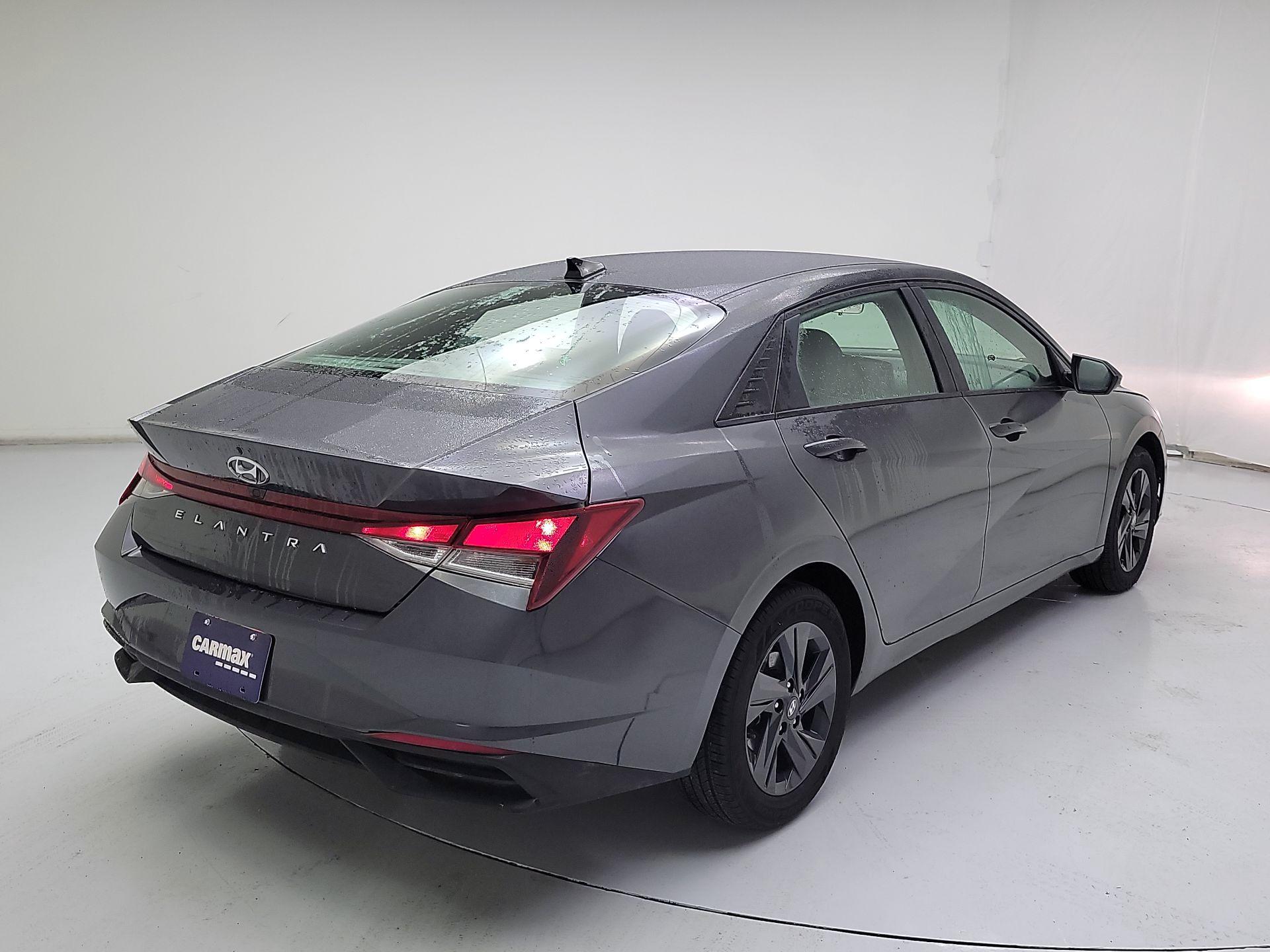 Thumbnail: 2021 Hyundai Elantra - 5