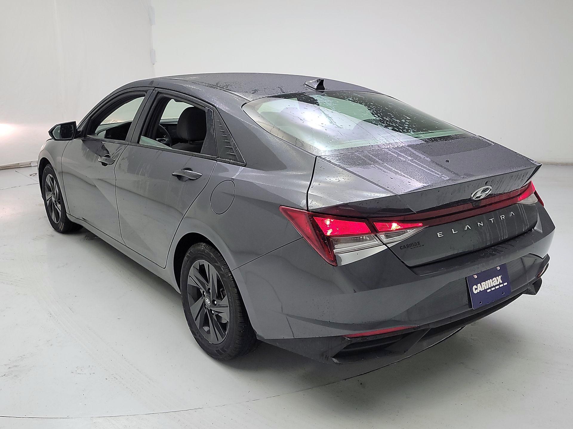 Thumbnail: 2021 Hyundai Elantra - 7