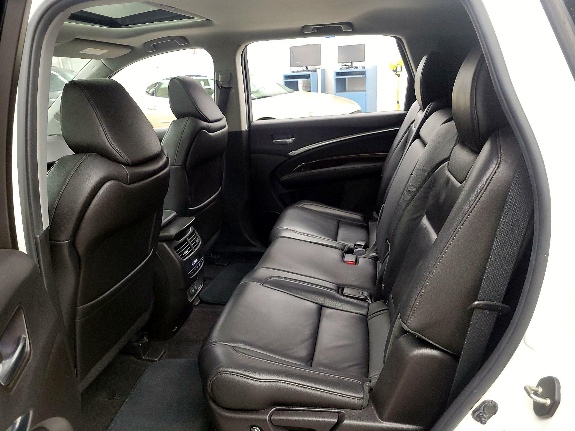 Thumbnail: 2017 Acura MDX - 19