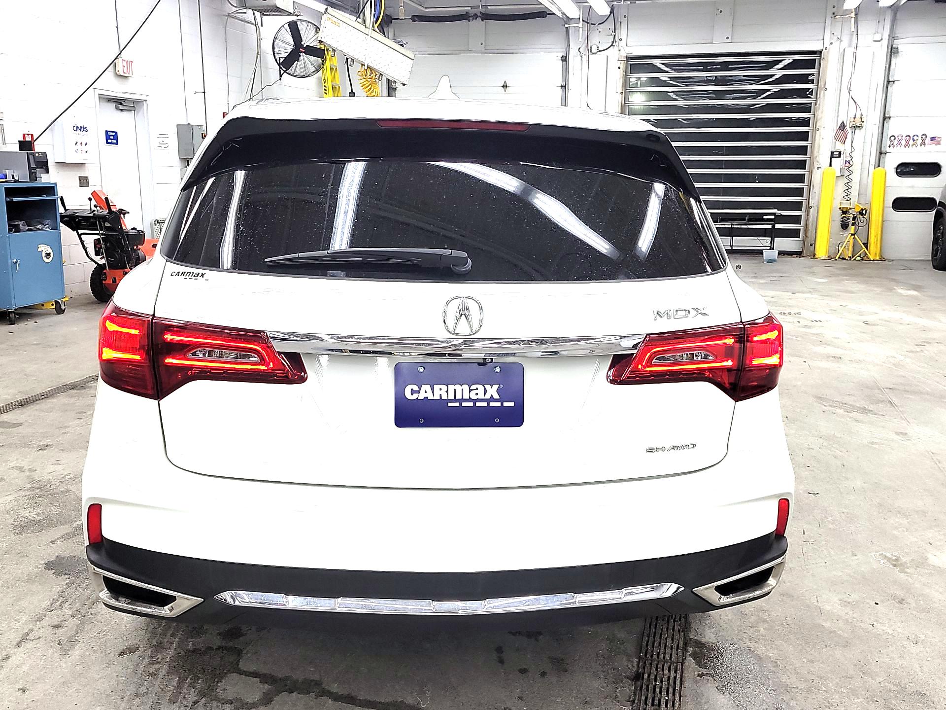 Thumbnail: 2017 Acura MDX - 6