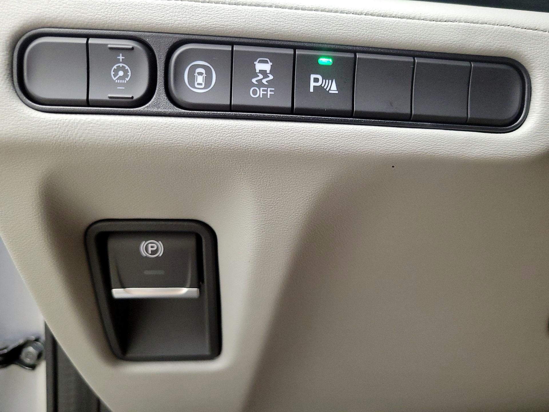 Thumbnail: 2023 Acura MDX - 13