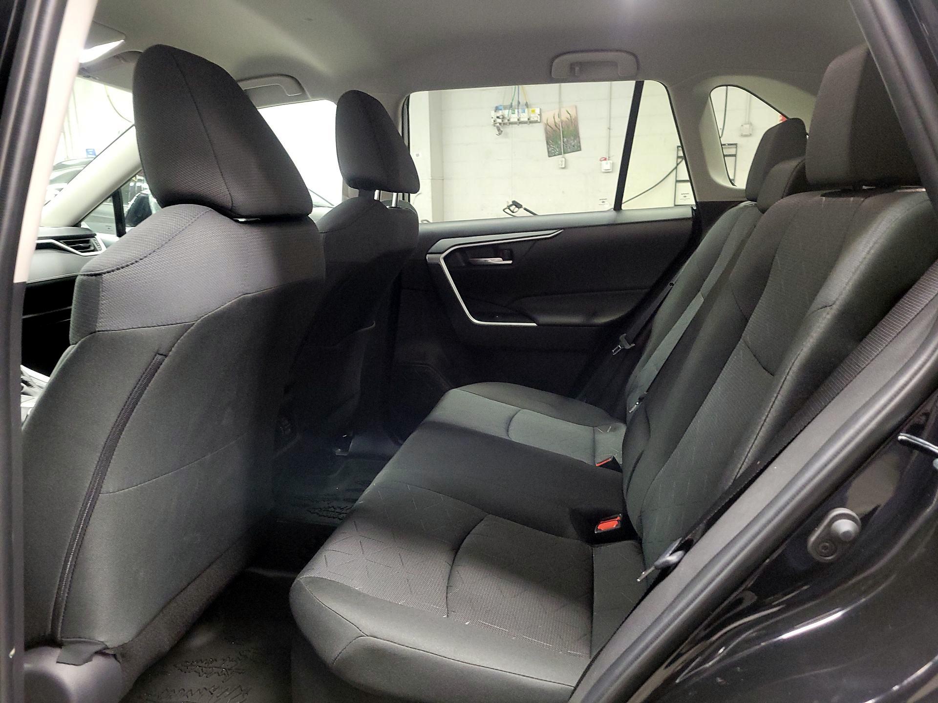 Thumbnail: 2025 Toyota RAV4 - 17