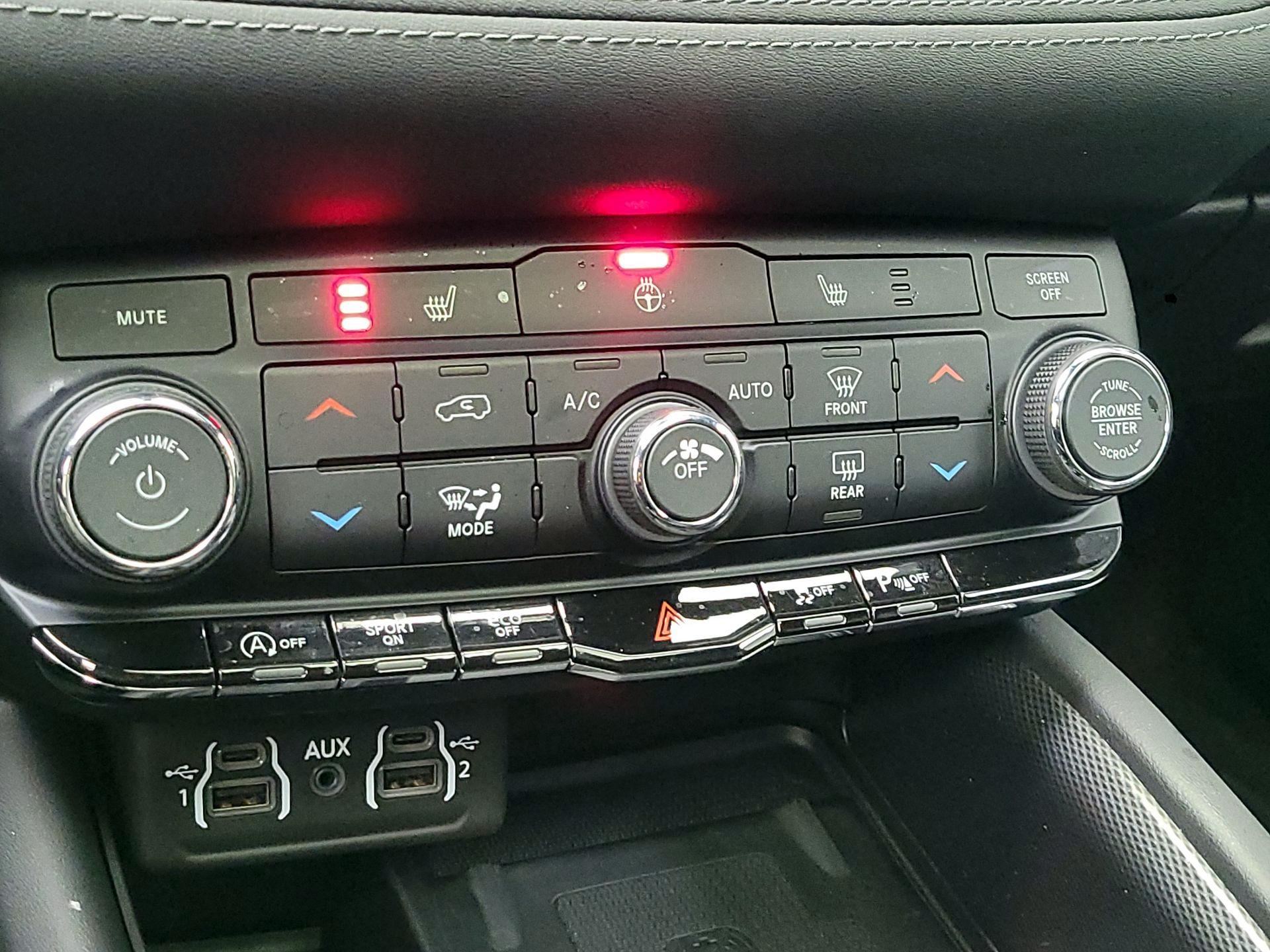 Thumbnail: 2021 Dodge Durango - 16