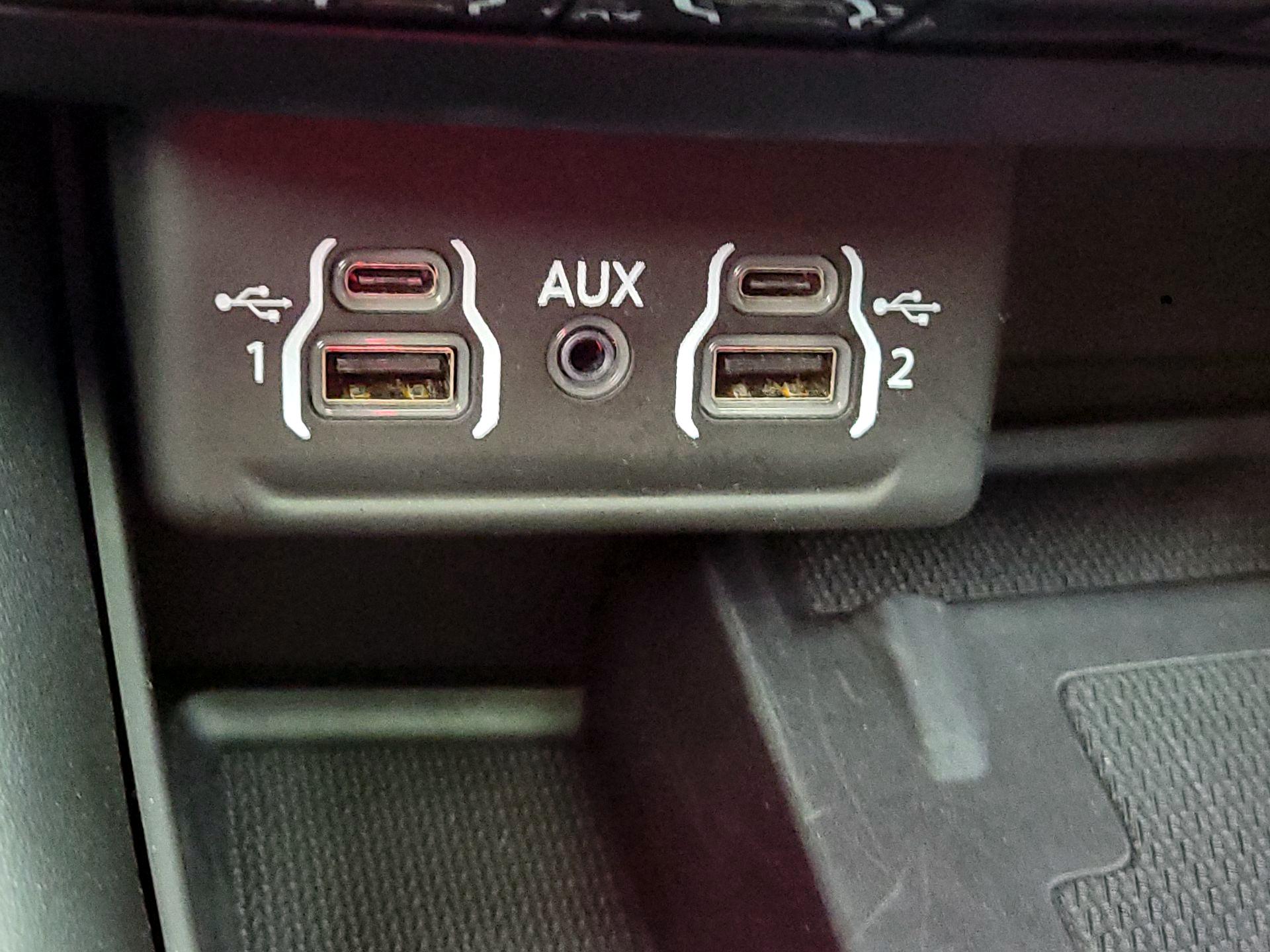 Thumbnail: 2021 Dodge Durango - 18