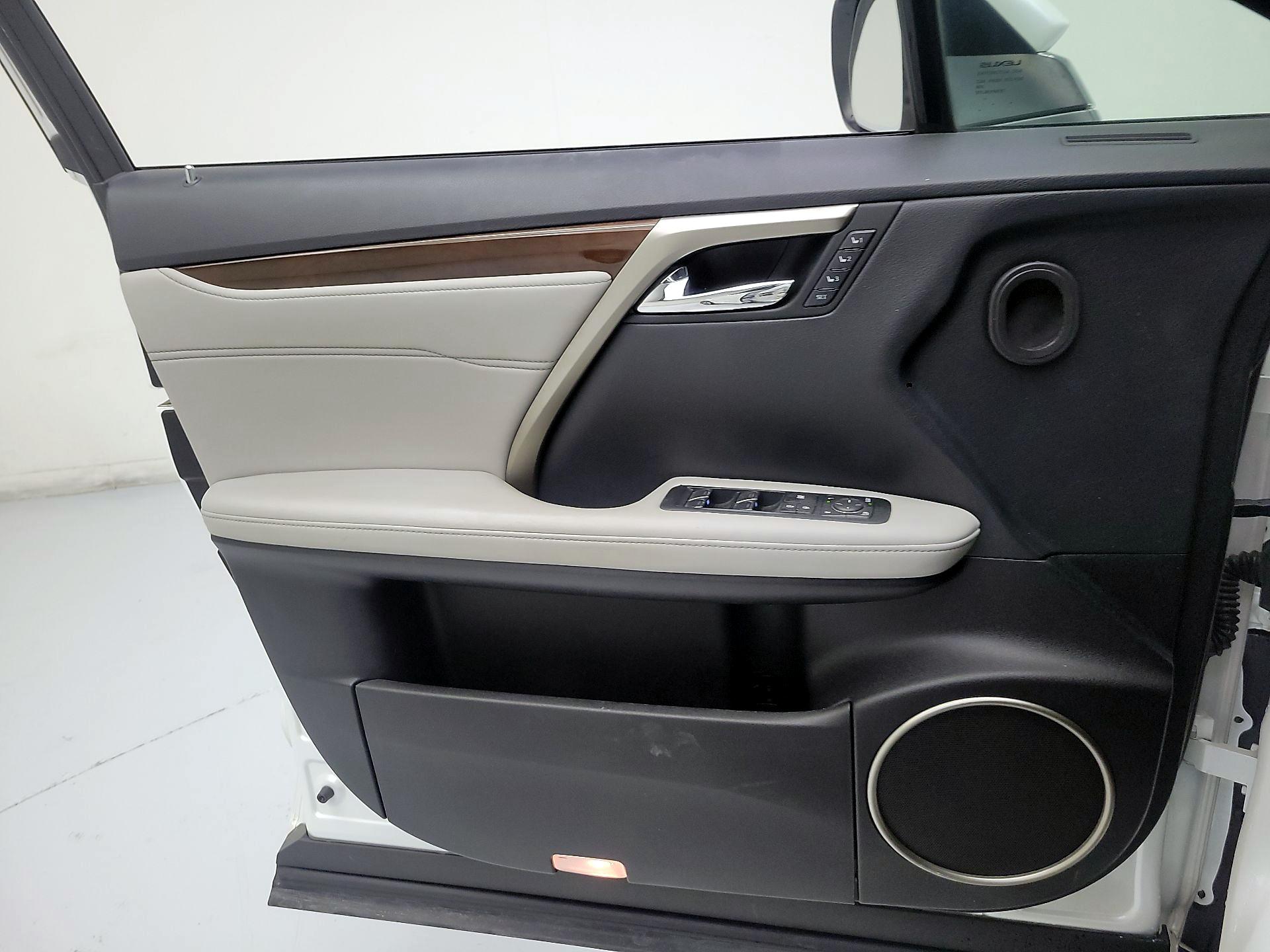 Thumbnail: 2018 Lexus RX - 10