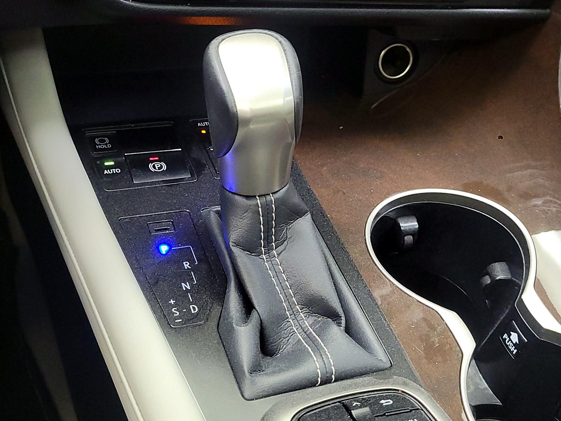 Thumbnail: 2018 Lexus RX - 16