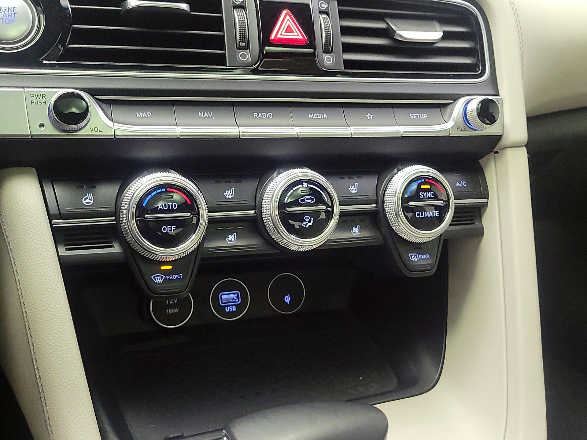 Thumbnail: 2023 Genesis G70 - 15