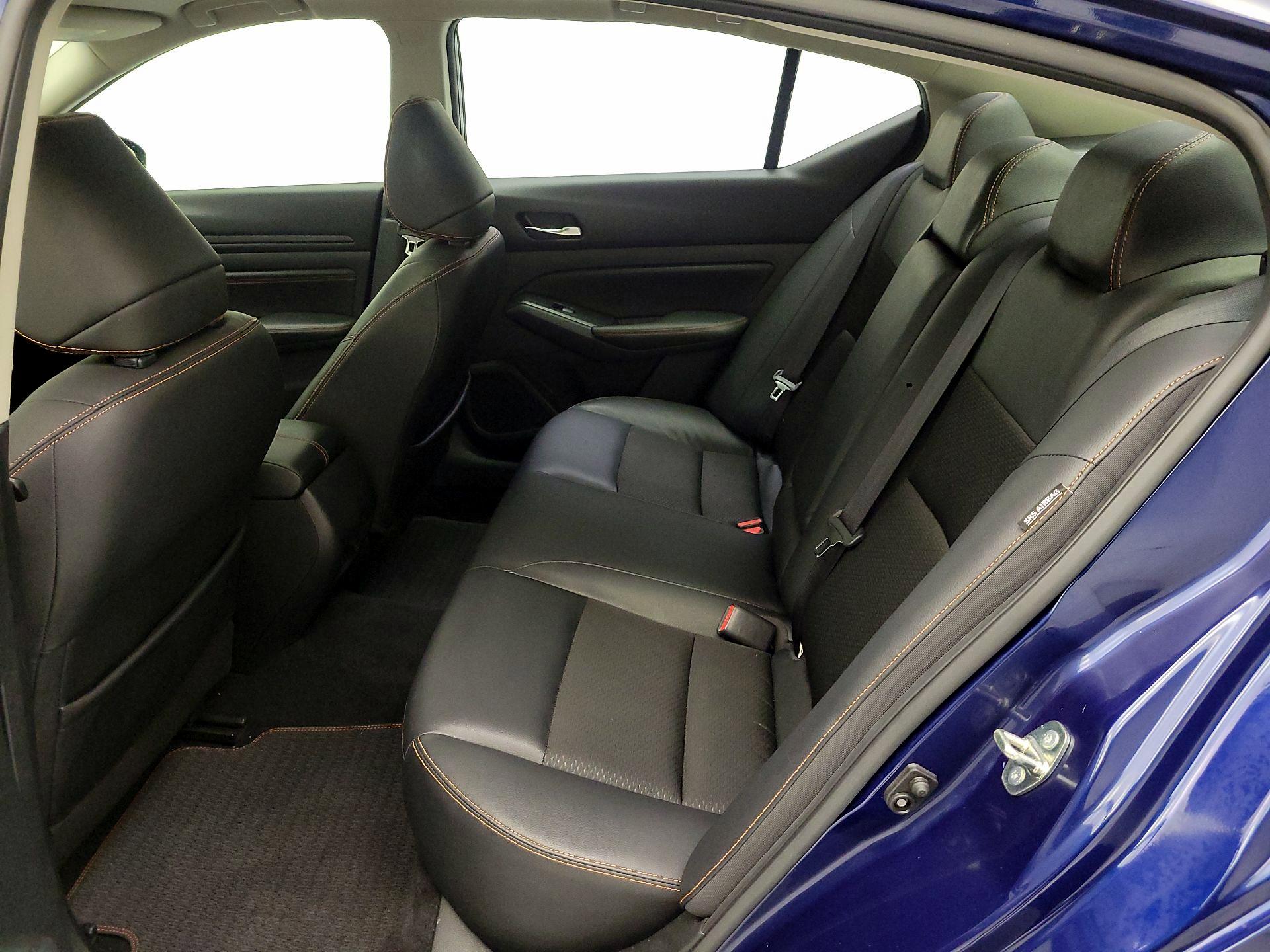 Thumbnail: 2020 Nissan Altima - 18