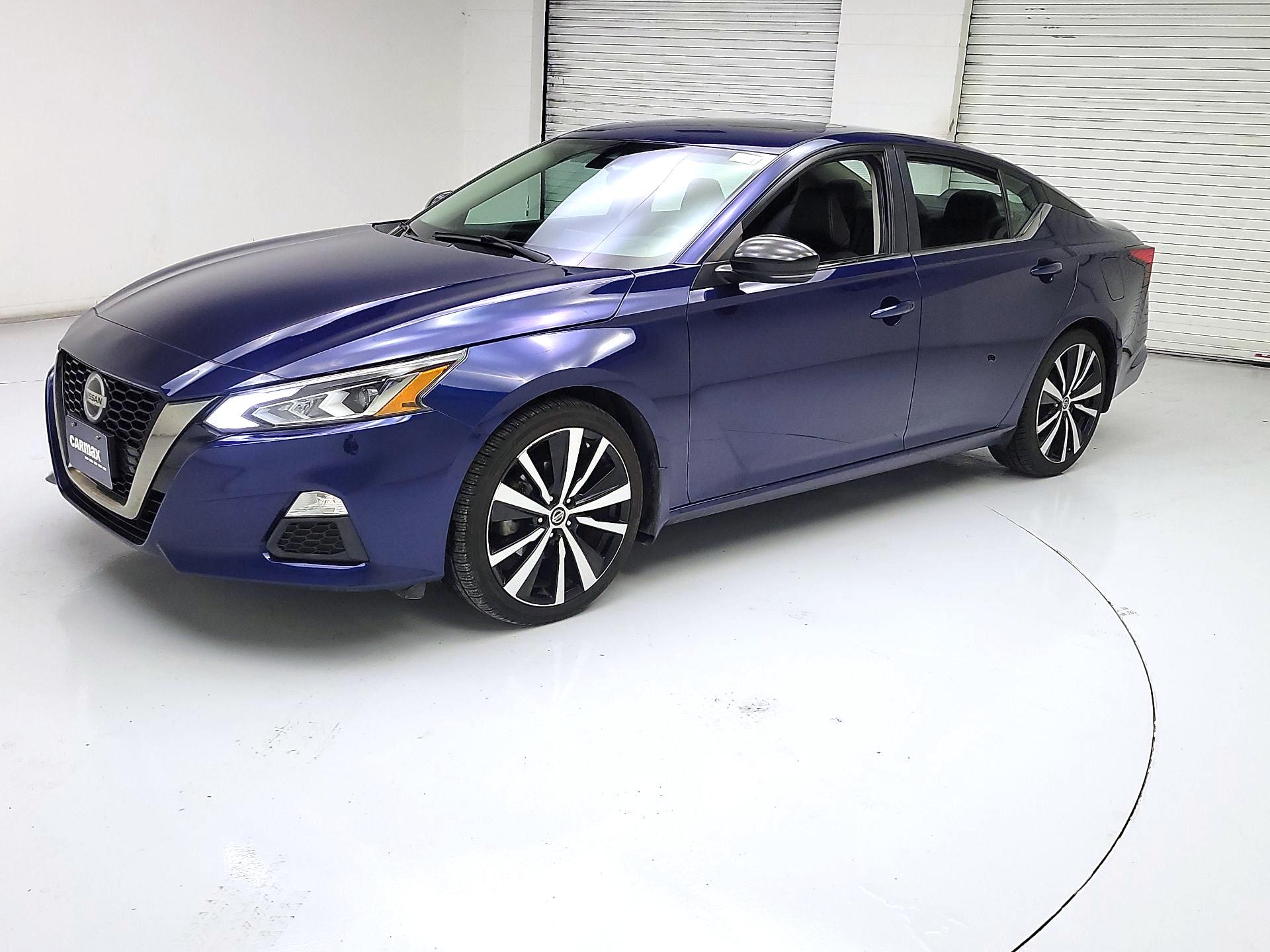 Thumbnail: 2020 Nissan Altima - 3