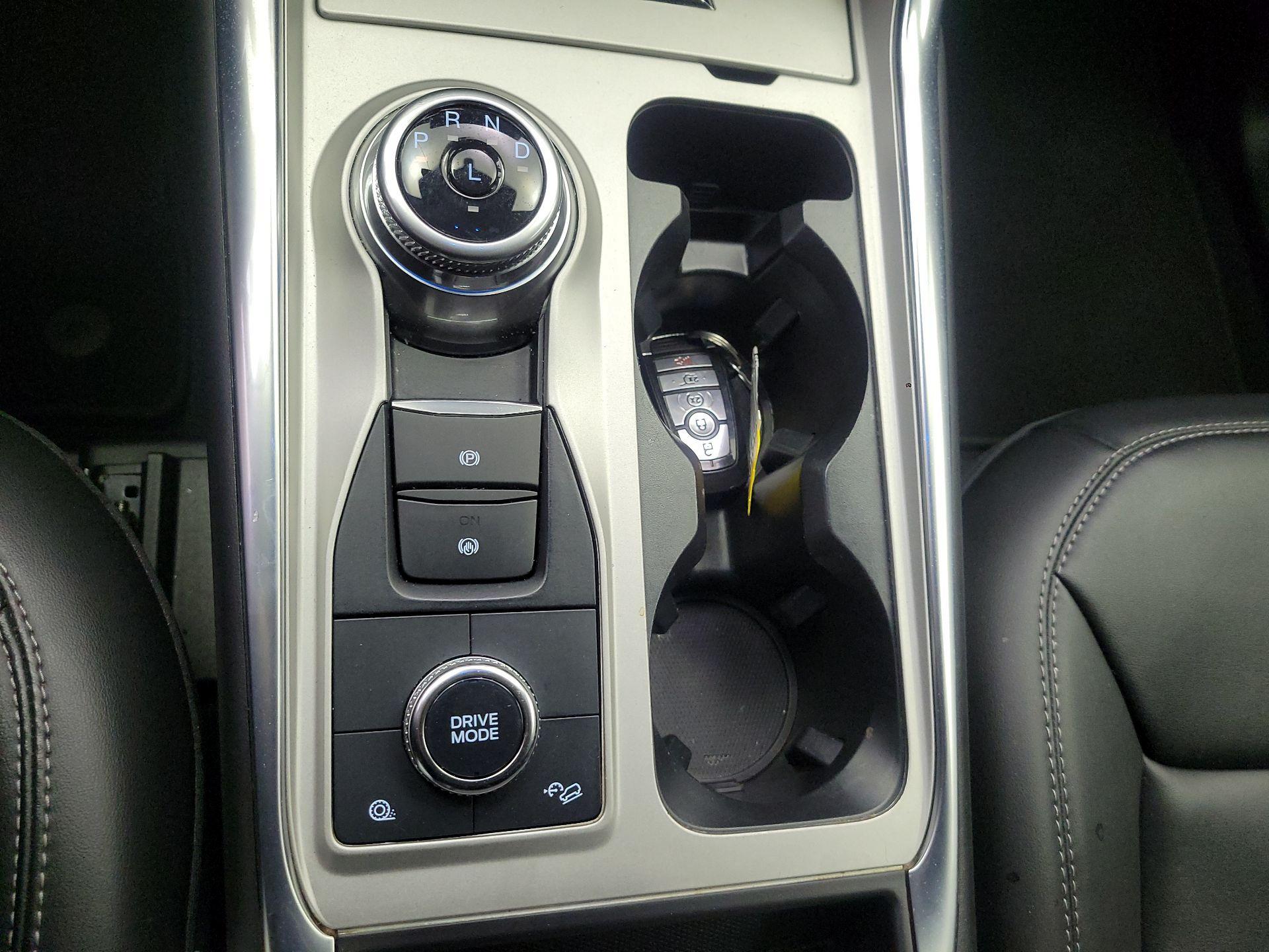 Thumbnail: 2023 Ford Explorer - 15