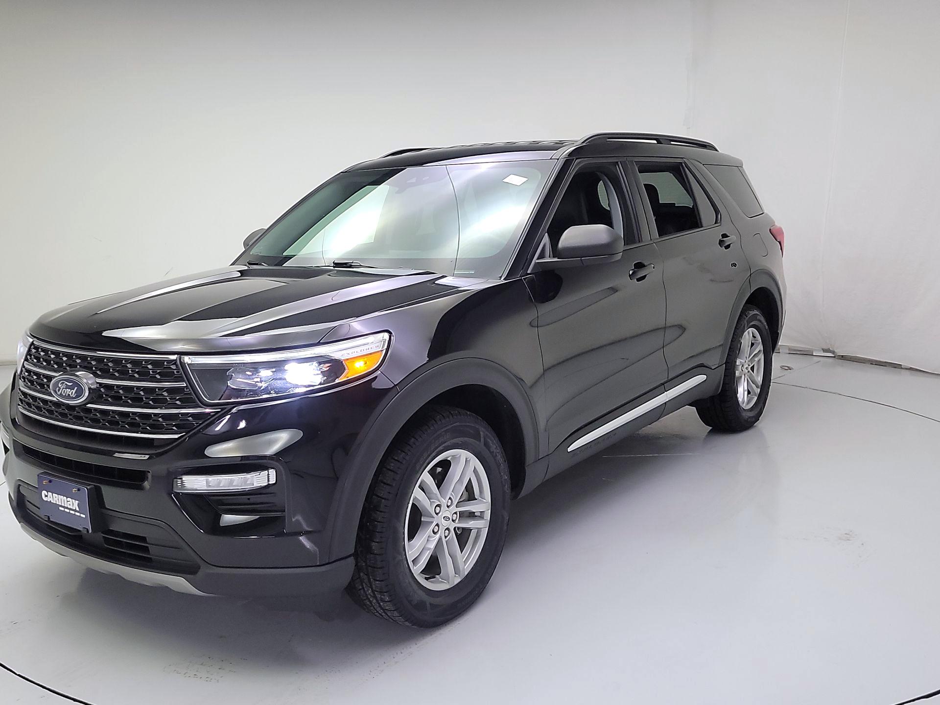 Thumbnail: 2023 Ford Explorer - 3