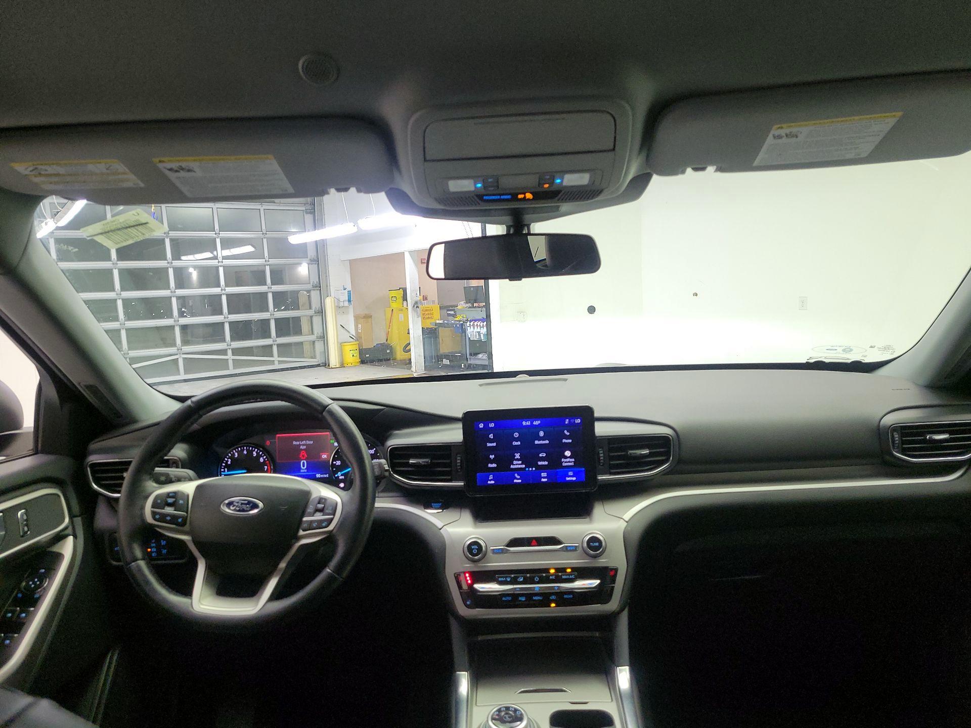 Thumbnail: 2023 Ford Explorer - 8