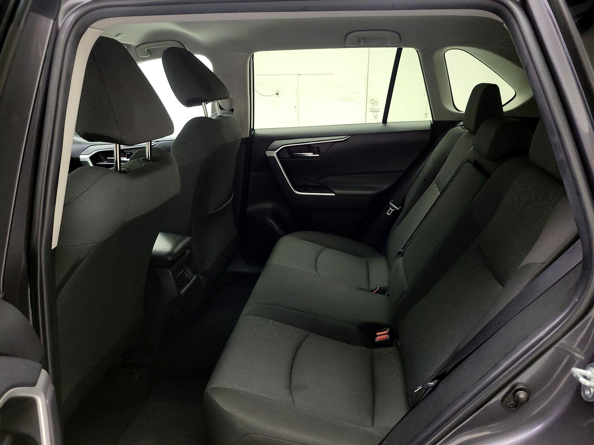 Thumbnail: 2023 Toyota RAV4 - 17