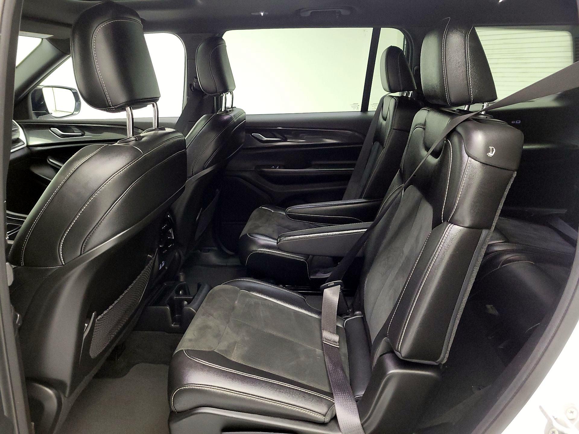 Thumbnail: 2023 Jeep Grand Cherokee L - 20