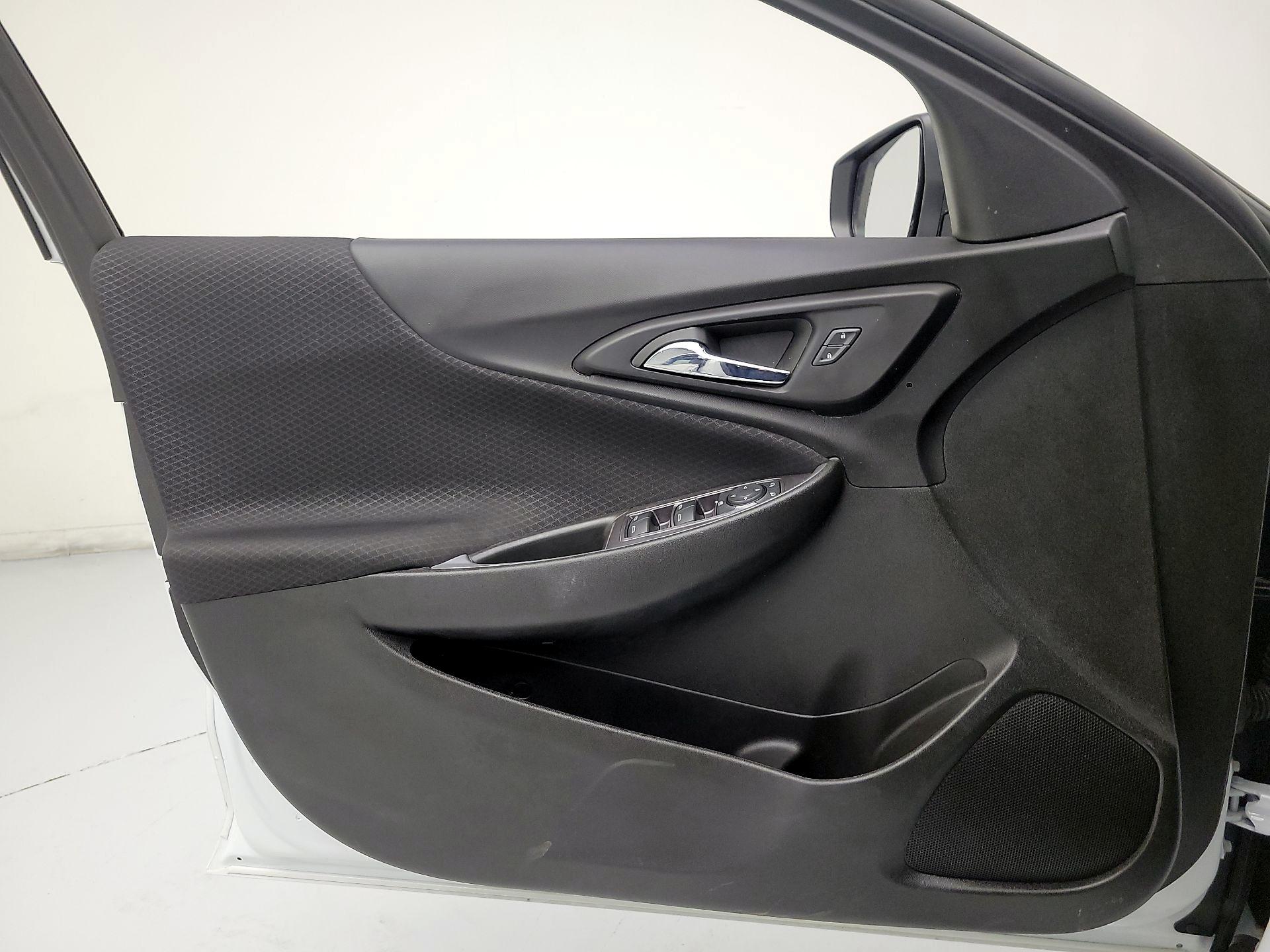 Thumbnail: 2023 Chevrolet Malibu - 12