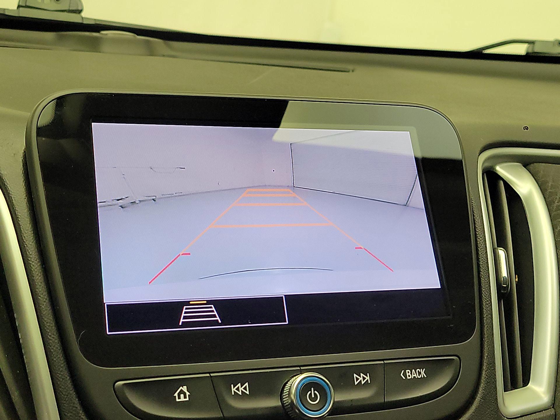 Thumbnail: 2023 Chevrolet Malibu - 15