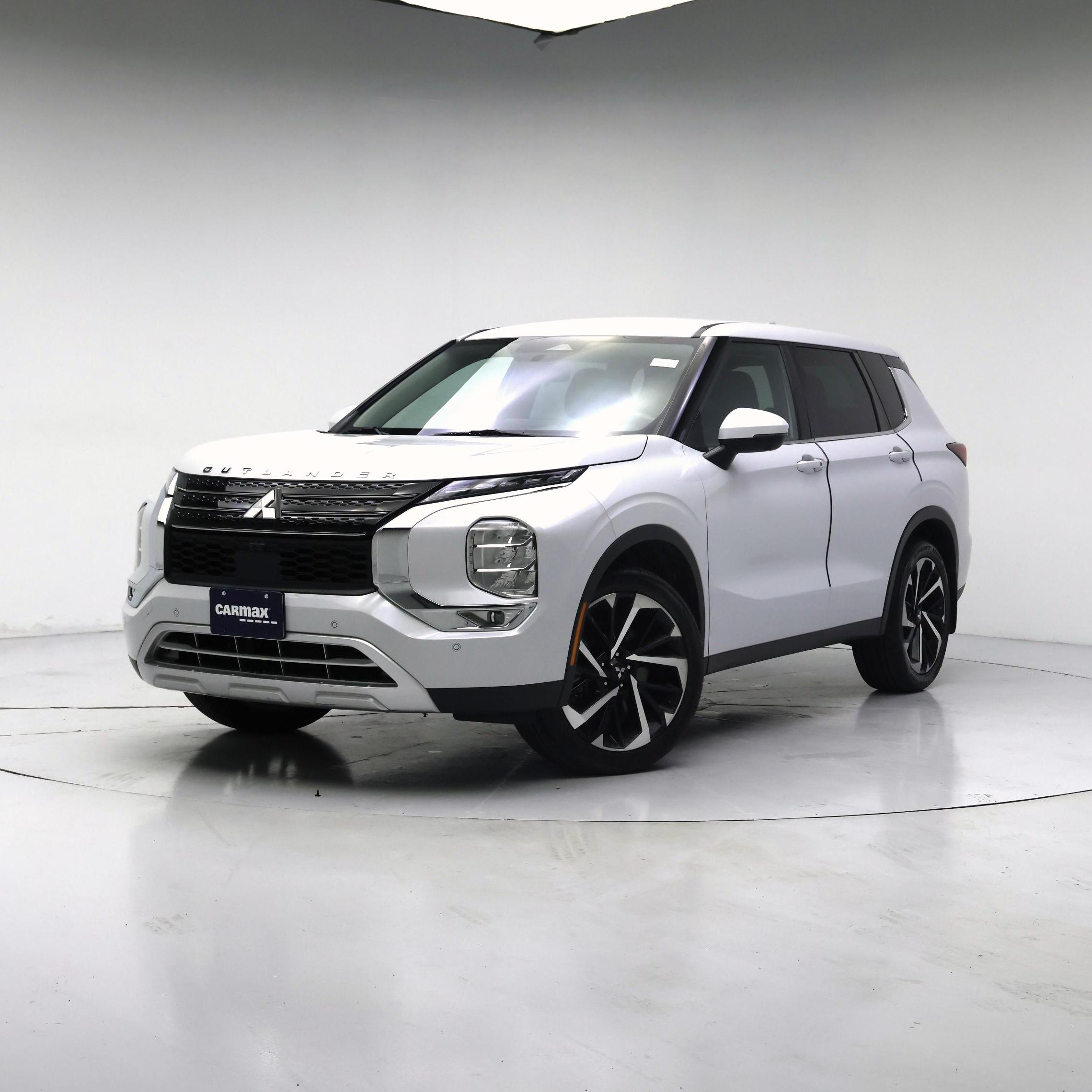 Thumbnail: 2022 Mitsubishi Outlander - 4