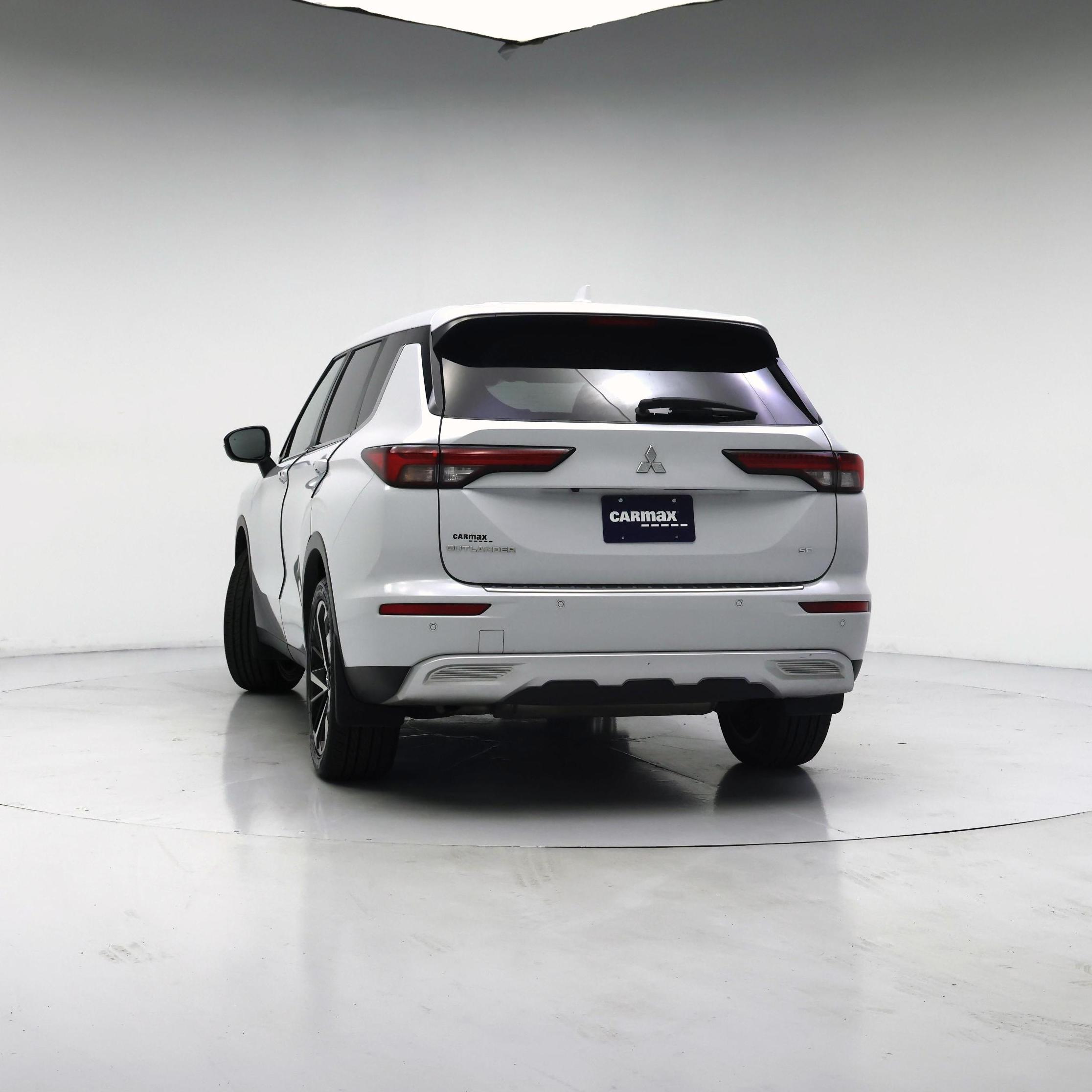 Thumbnail: 2022 Mitsubishi Outlander - 6