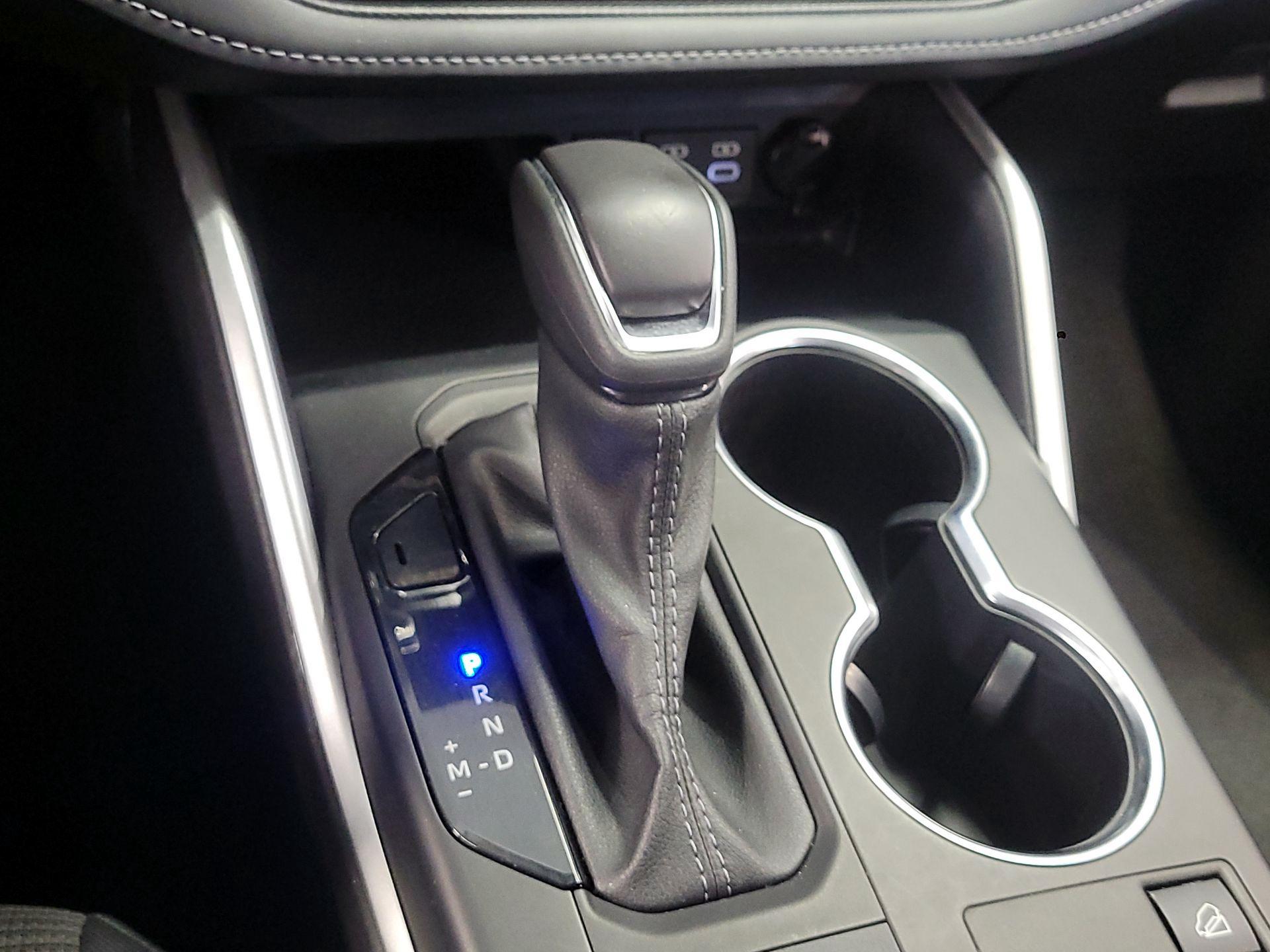 Thumbnail: 2024 Toyota Highlander - 17