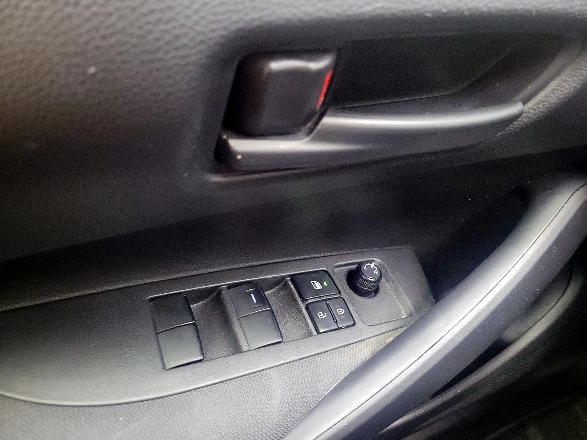 Thumbnail: 2024 Toyota Corolla - 10