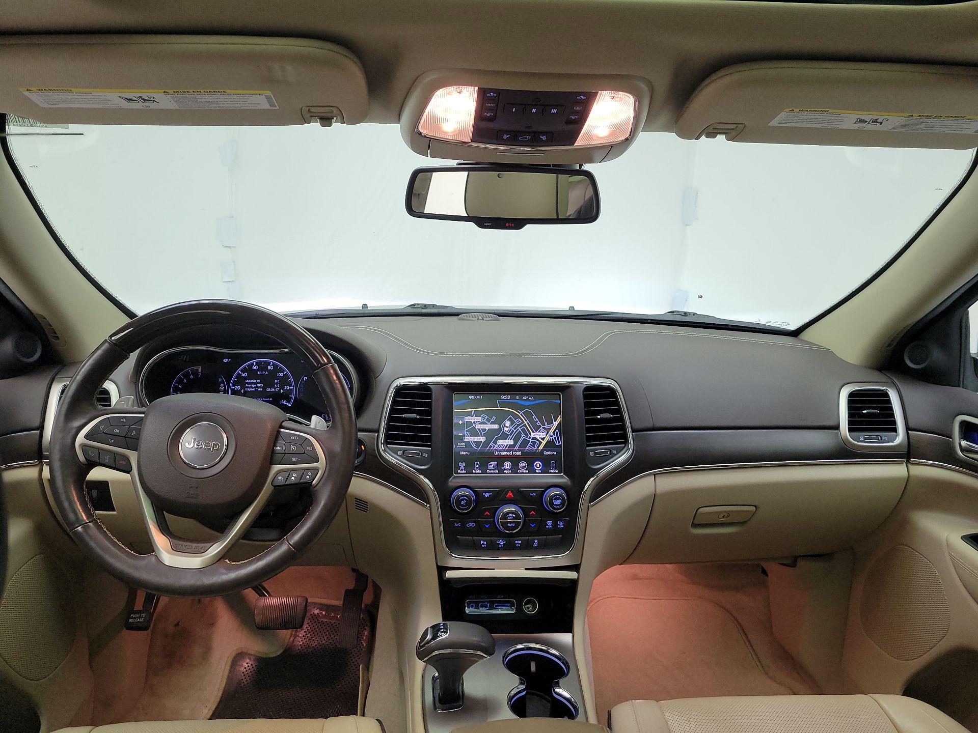 Thumbnail: 2015 Jeep Grand Cherokee - 9