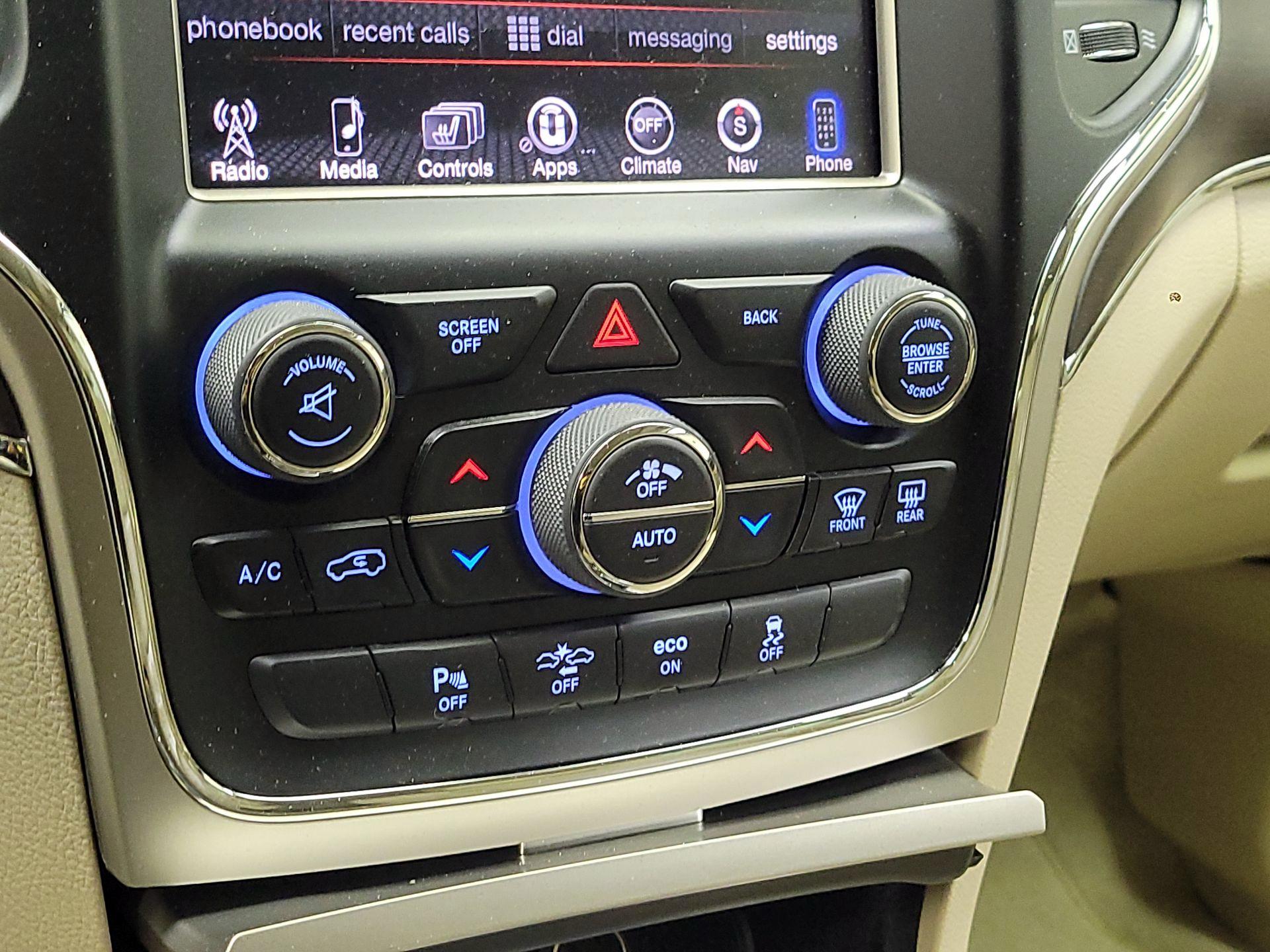 Thumbnail: 2015 Jeep Grand Cherokee - 17