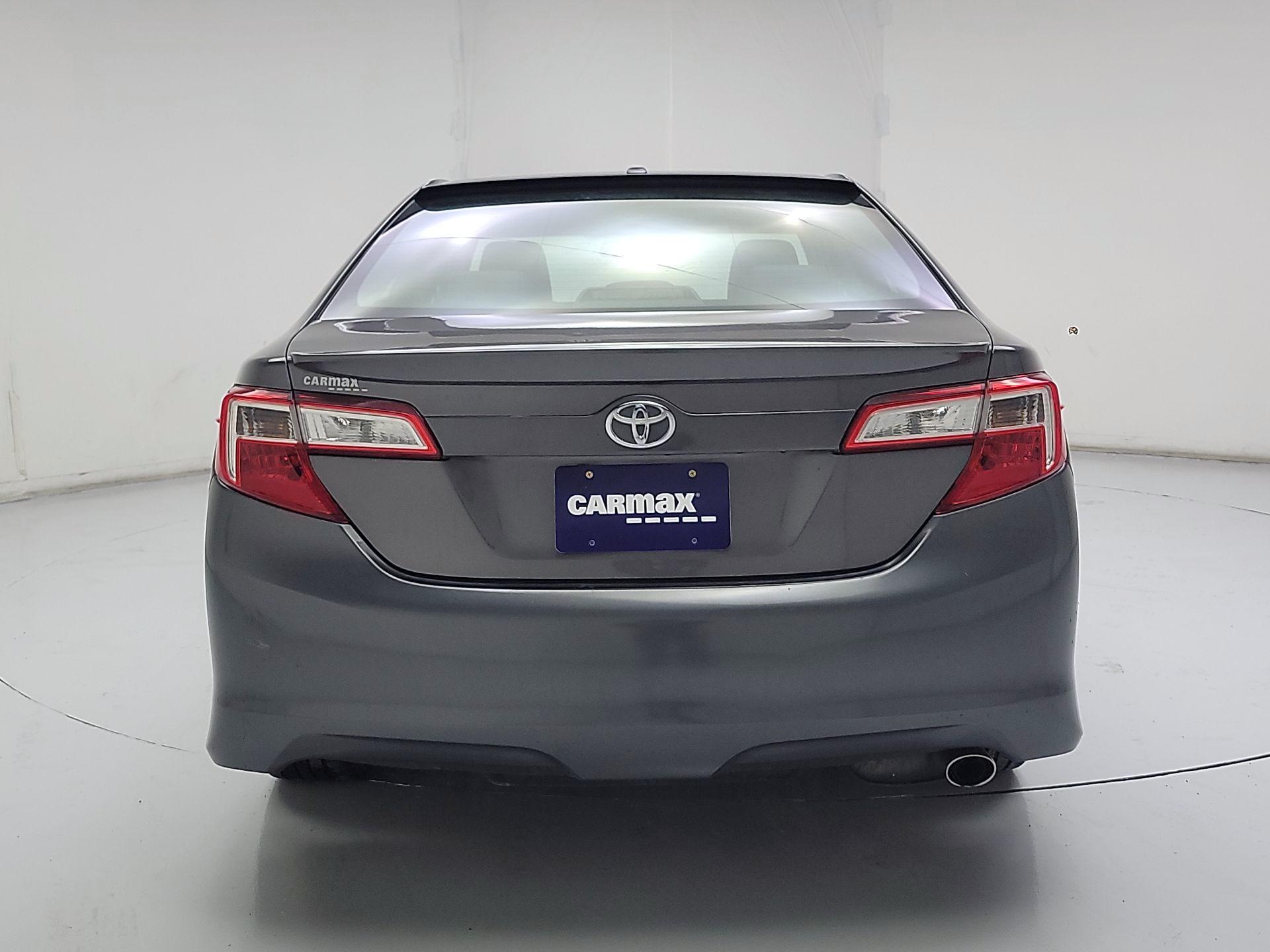 Thumbnail: 2014 Toyota Camry - 6