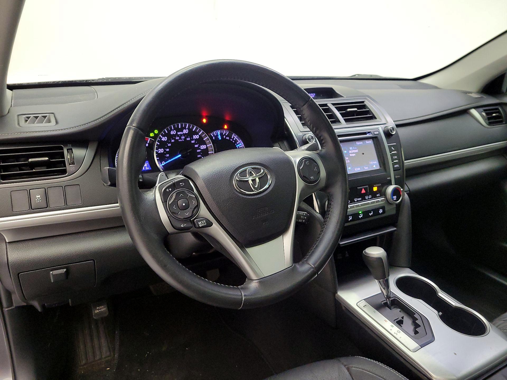 Thumbnail: 2014 Toyota Camry - 8