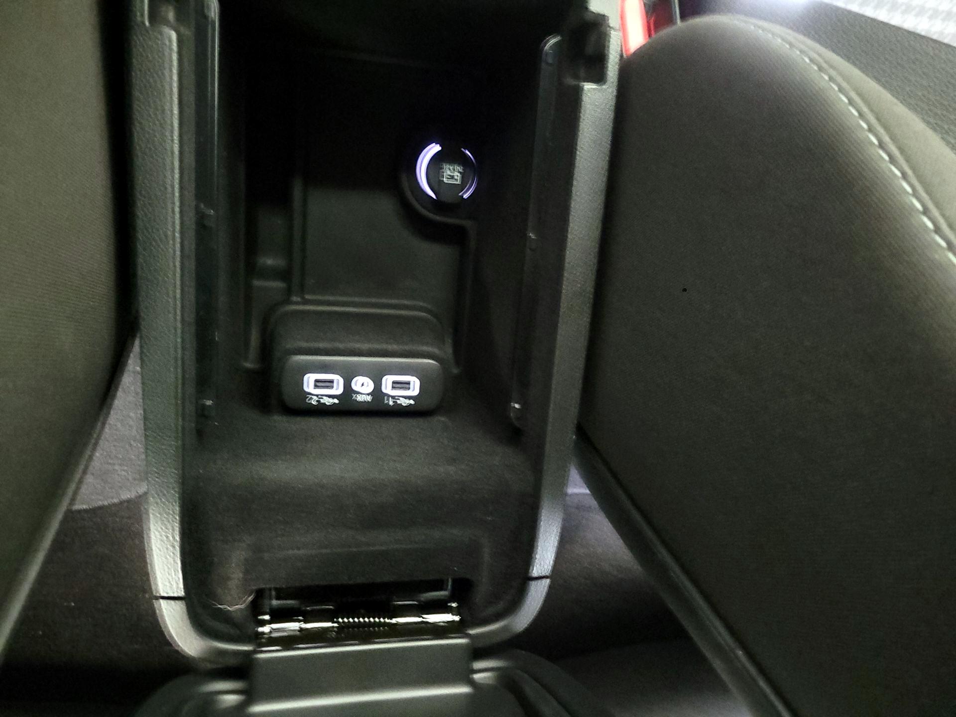 Thumbnail: 2022 Dodge Charger - 16