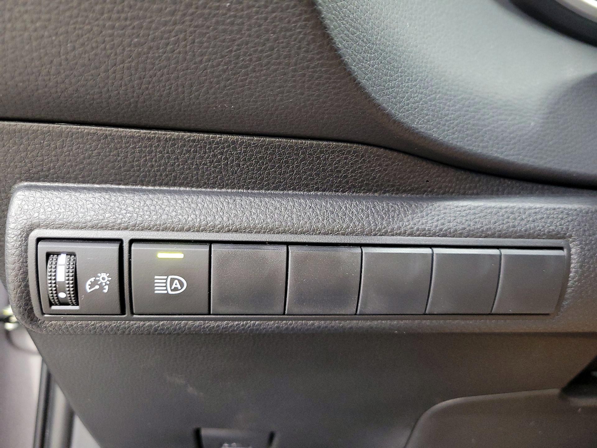 Thumbnail: 2025 Toyota Corolla - 11