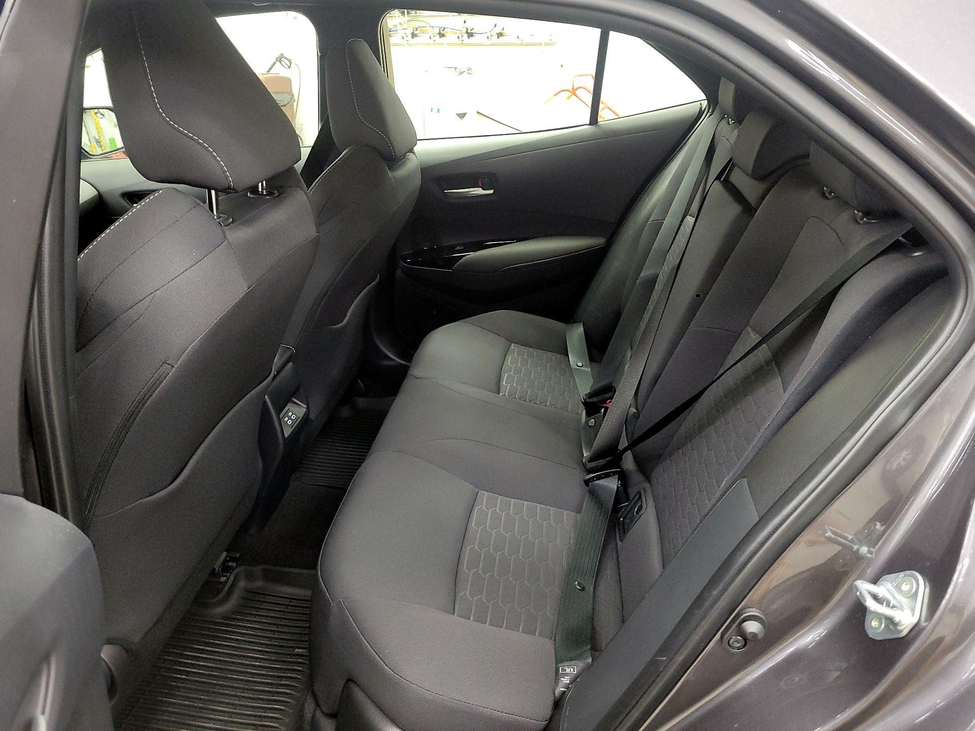 Thumbnail: 2025 Toyota Corolla - 18