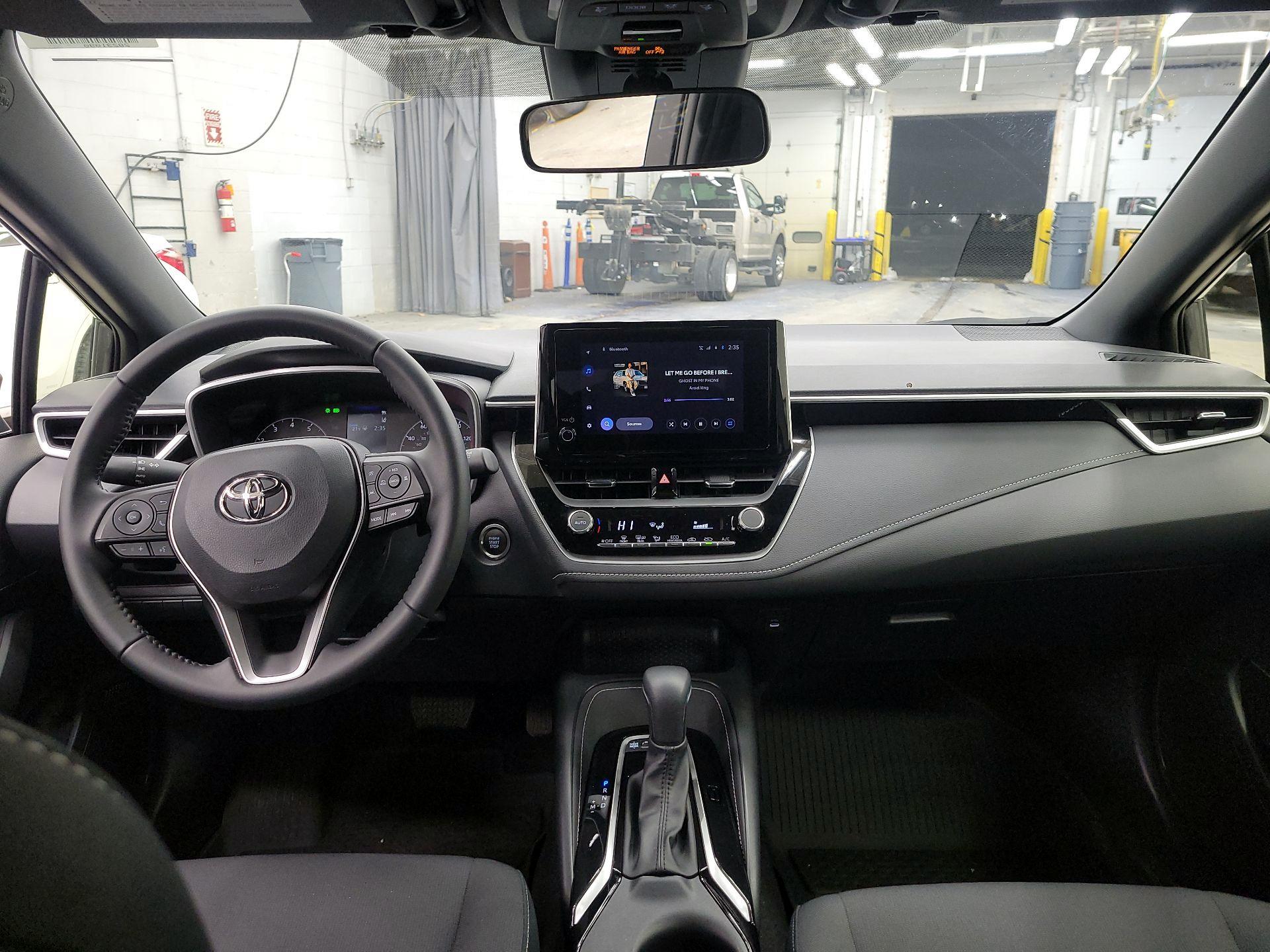 Thumbnail: 2025 Toyota Corolla - 8