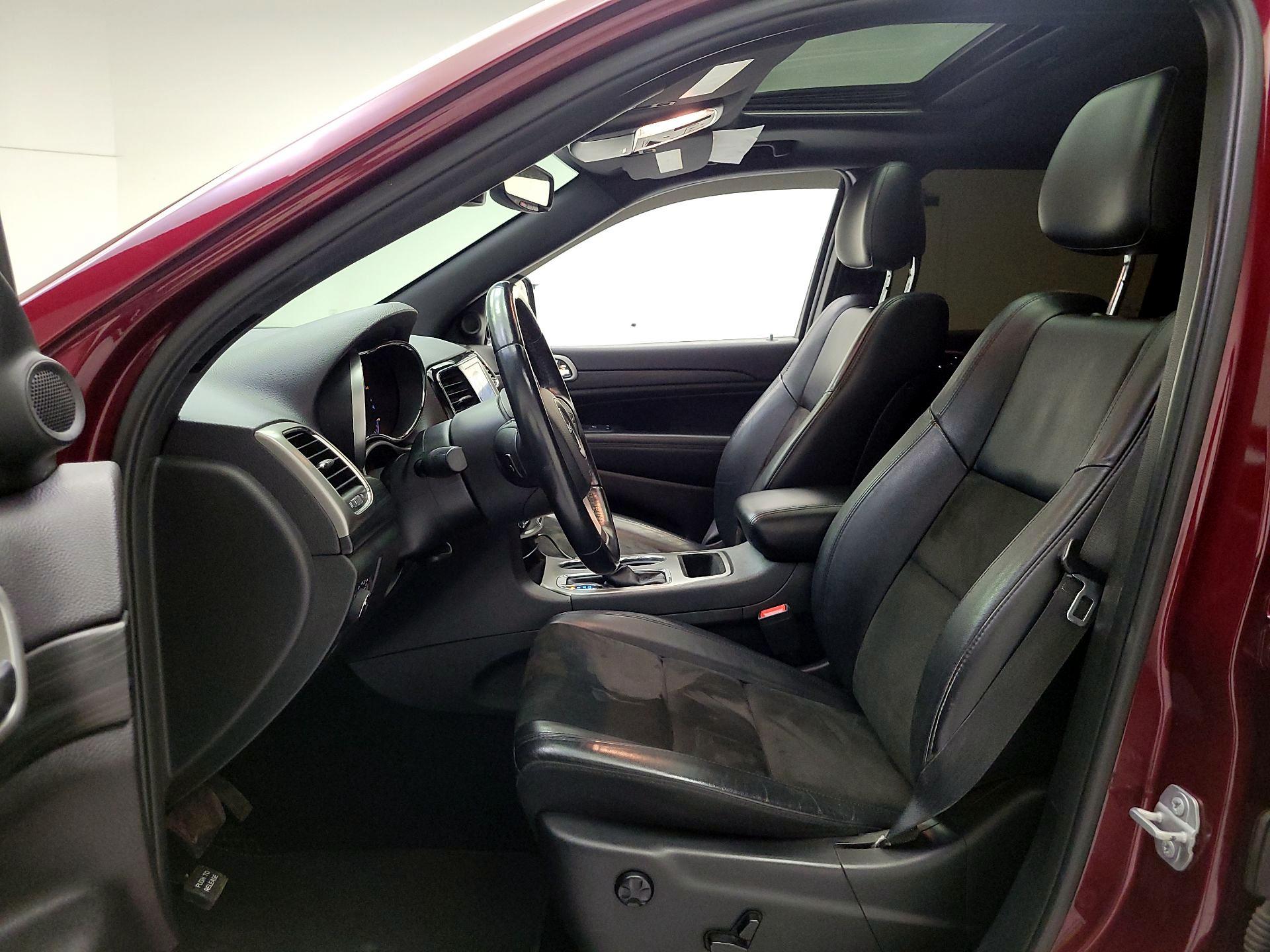 Thumbnail: 2020 Jeep Grand Cherokee - 9