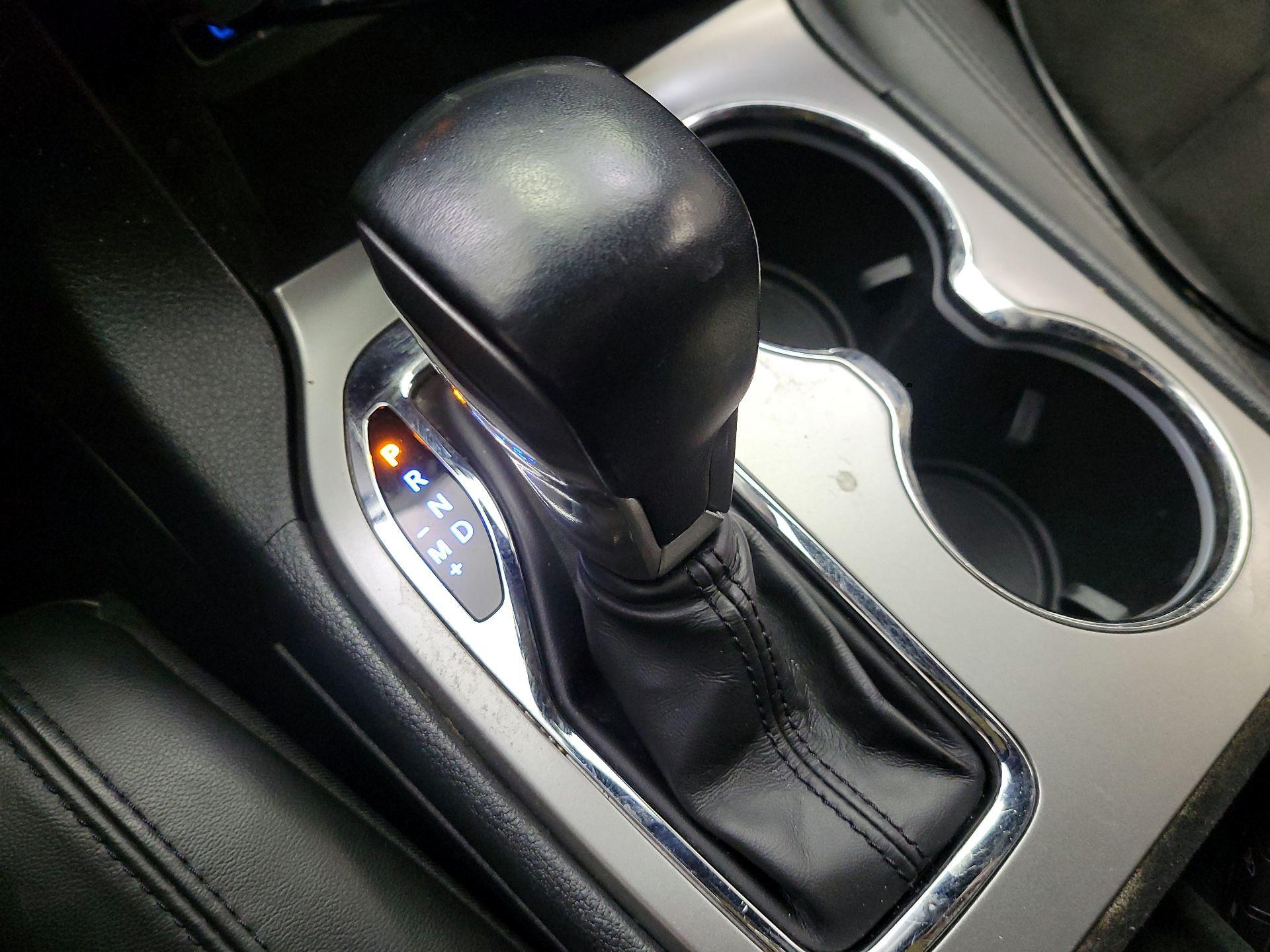 Thumbnail: 2020 Jeep Grand Cherokee - 16