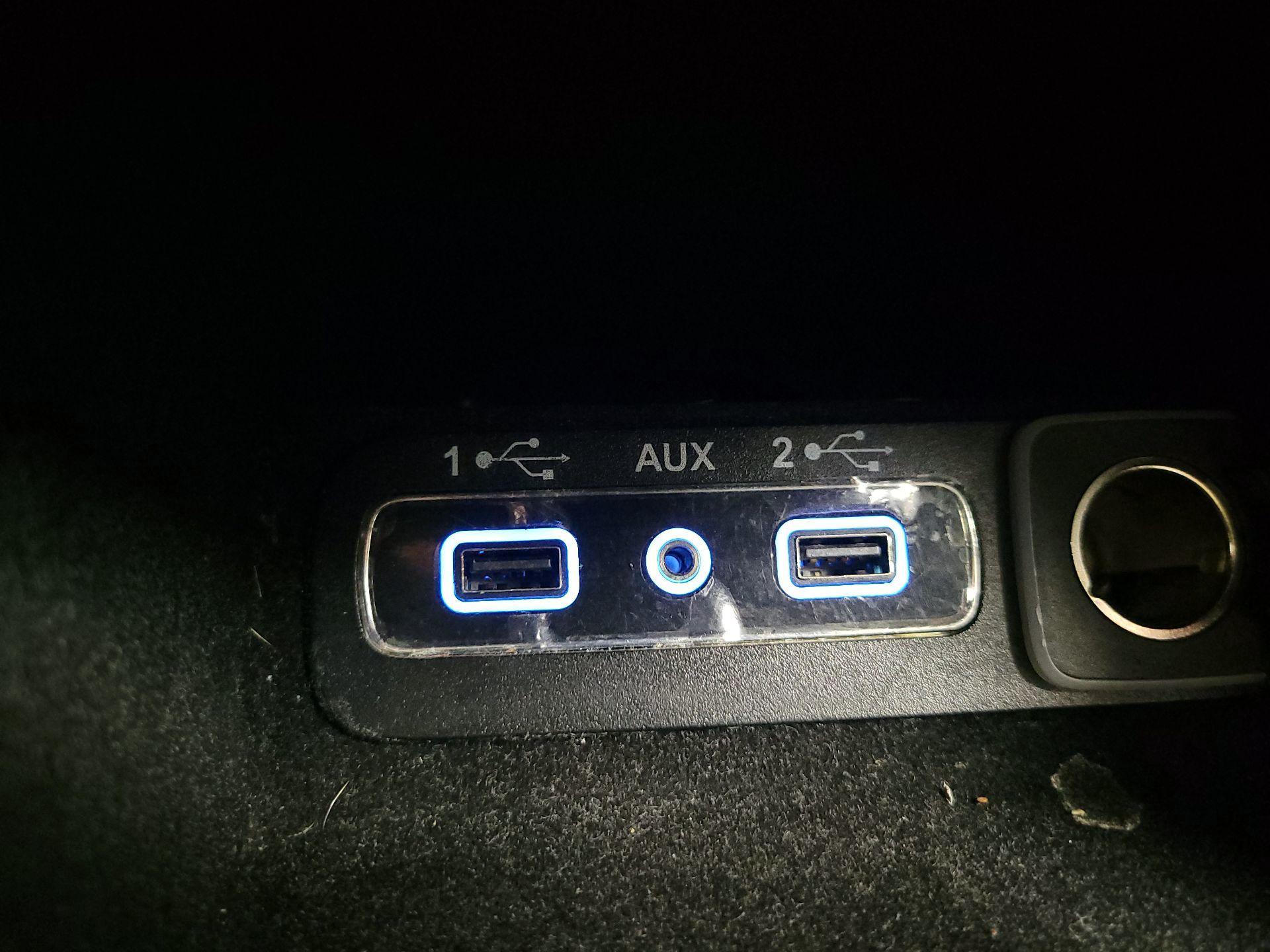 Thumbnail: 2020 Jeep Grand Cherokee - 17