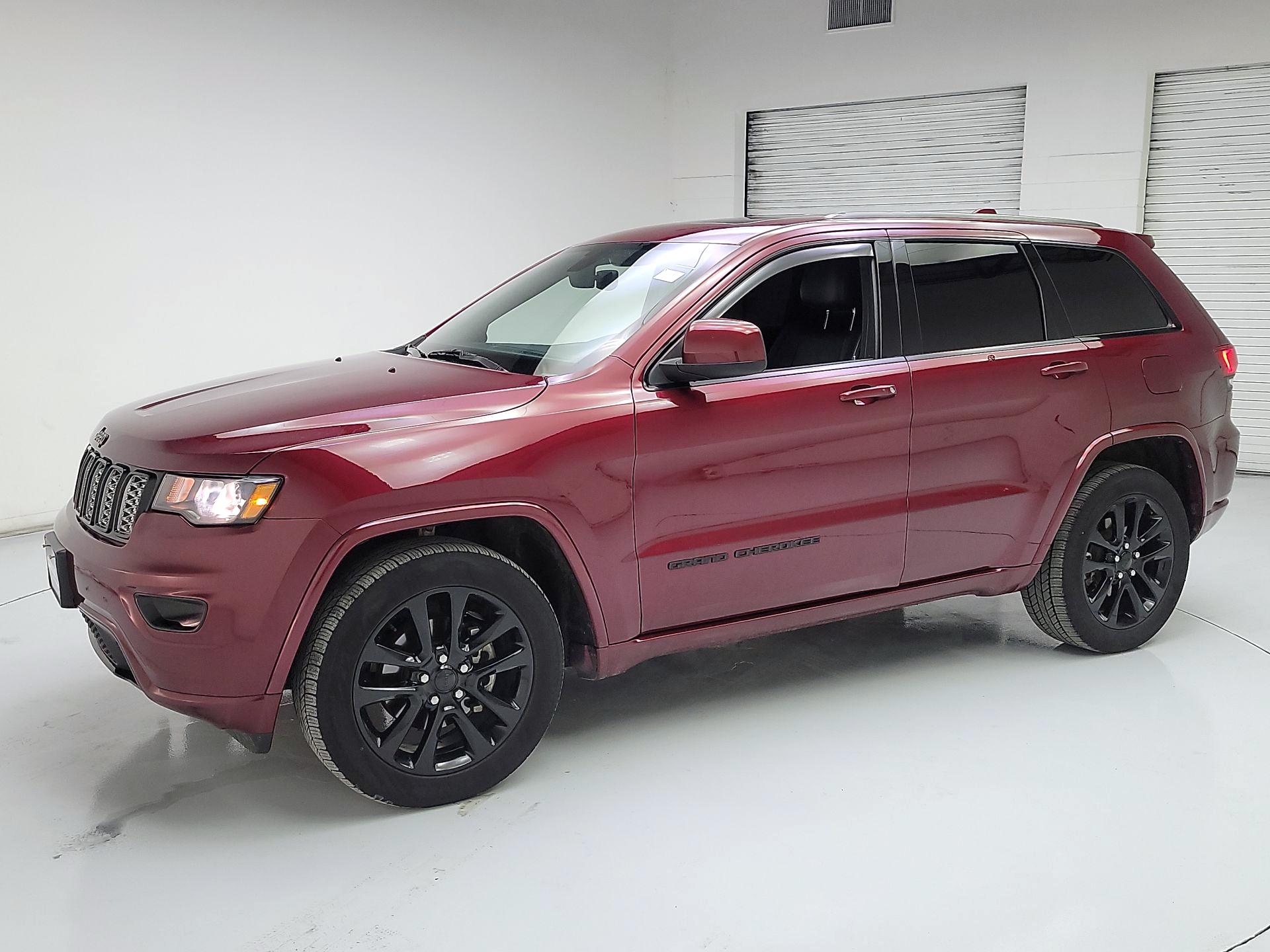Thumbnail: 2020 Jeep Grand Cherokee - 3