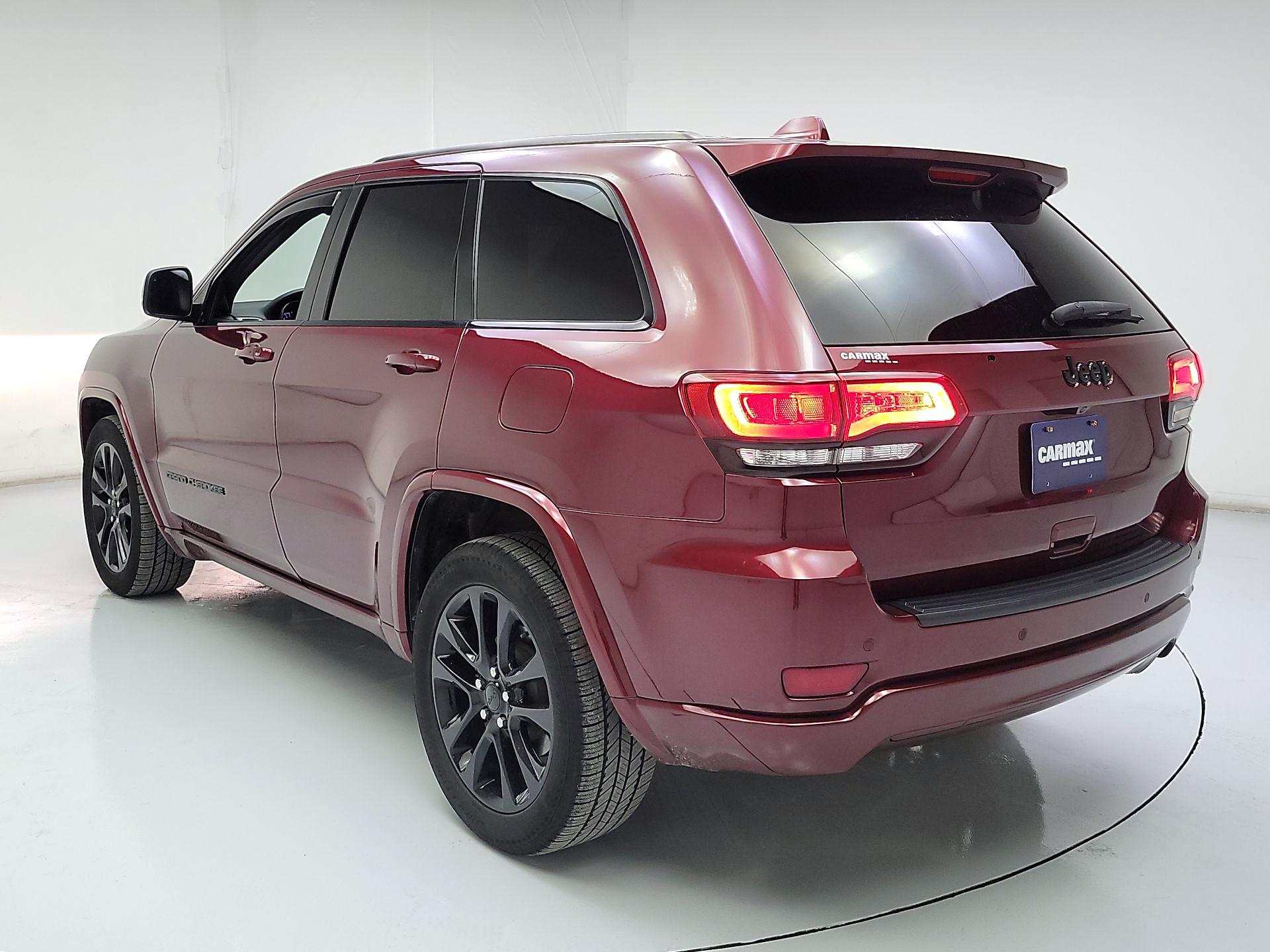 Thumbnail: 2020 Jeep Grand Cherokee - 7