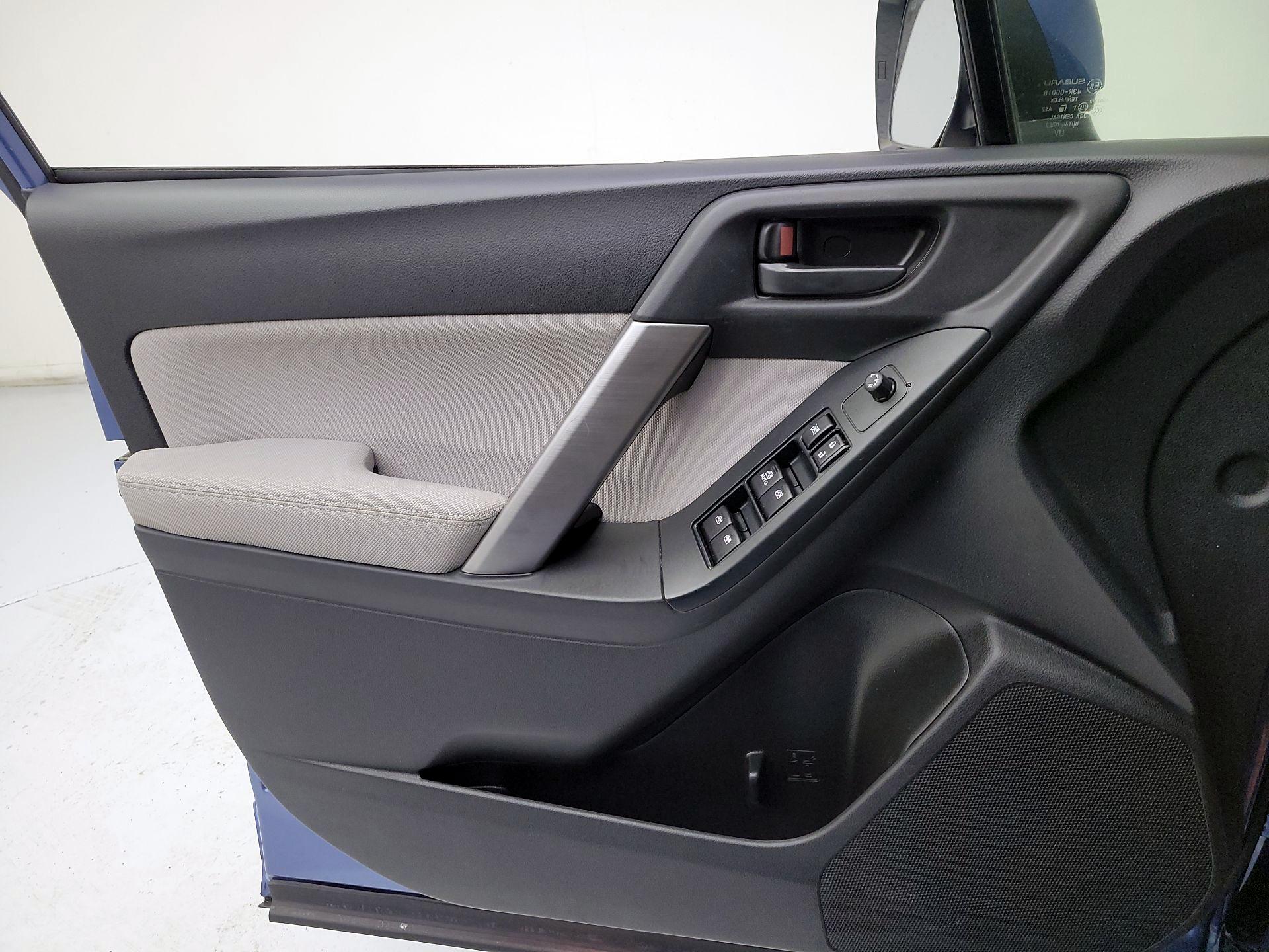 Thumbnail: 2015 Subaru Forester - 12