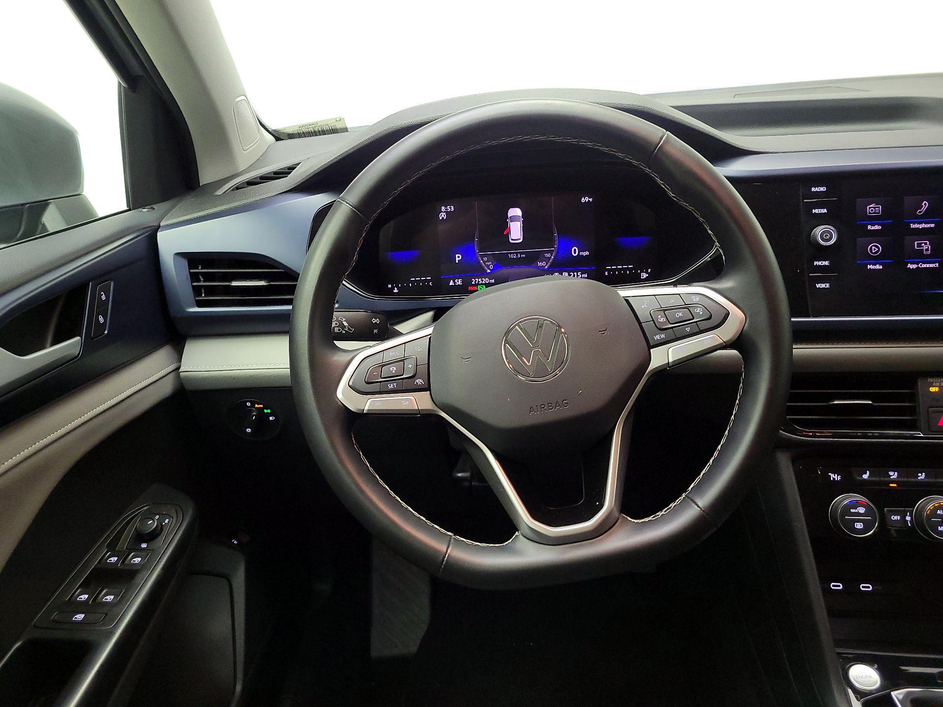 Thumbnail: 2024 Volkswagen Taos - 10