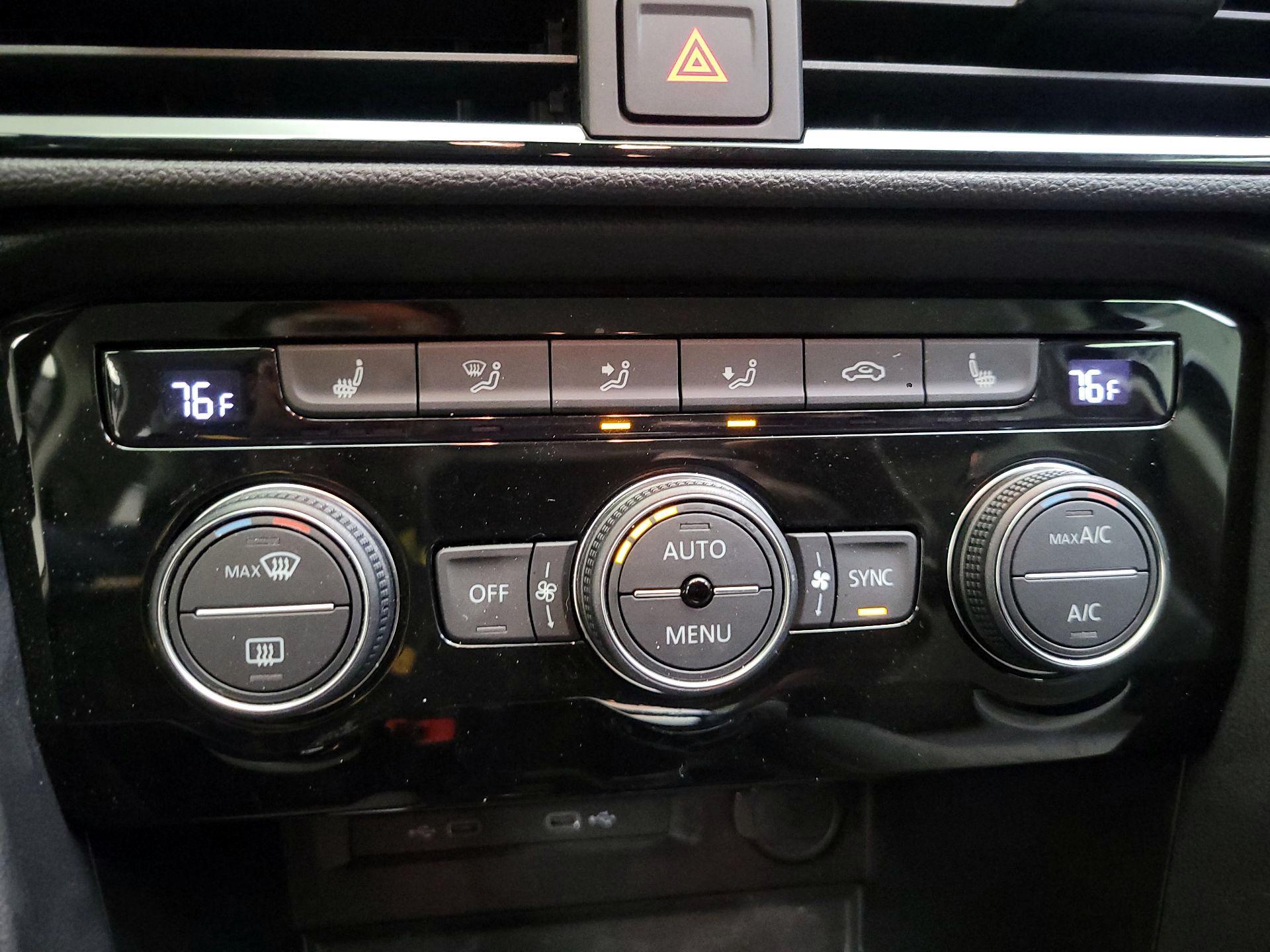 Thumbnail: 2024 Volkswagen Taos - 14