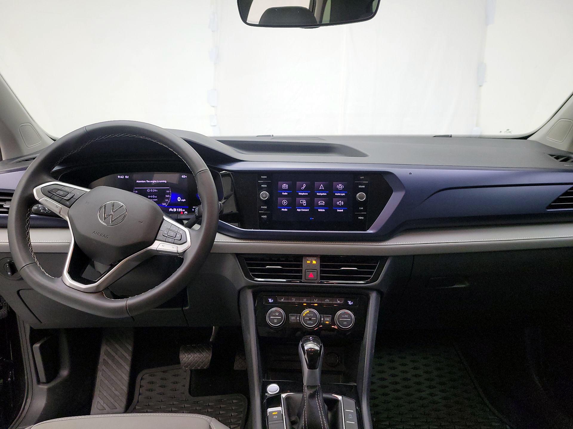 Thumbnail: 2024 Volkswagen Taos - 8