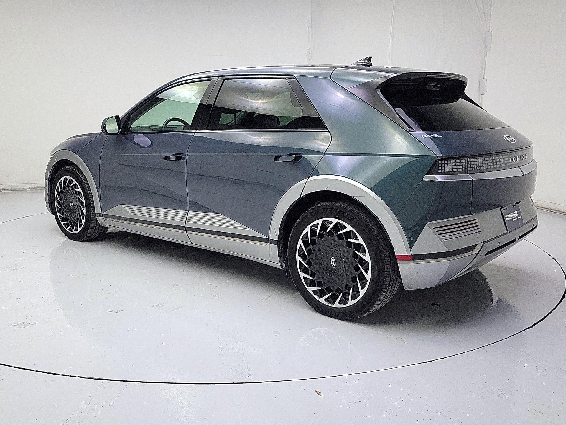 Thumbnail: 2023 Hyundai Ioniq 5 - 7