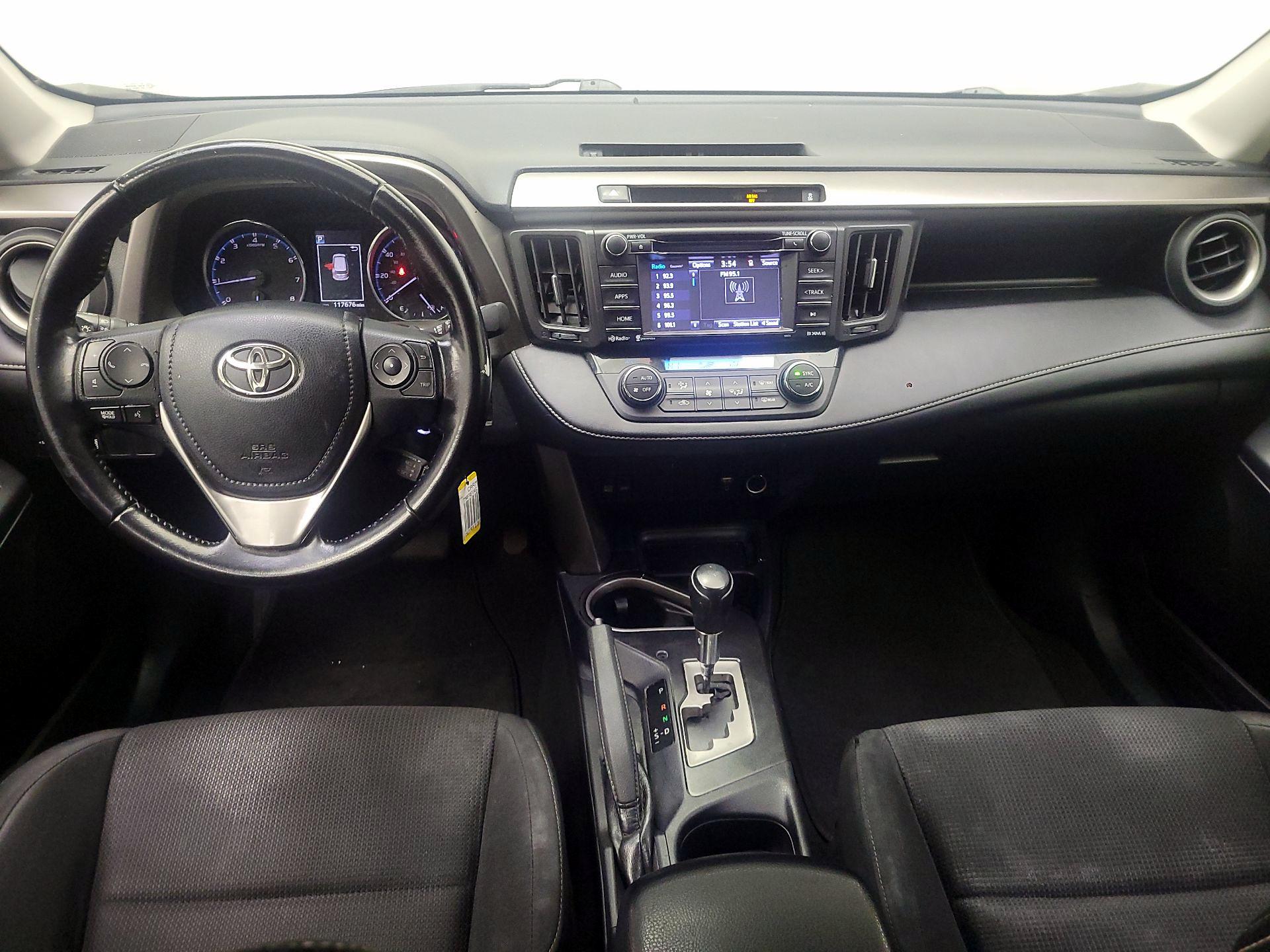 Thumbnail: 2016 Toyota RAV4 - 9