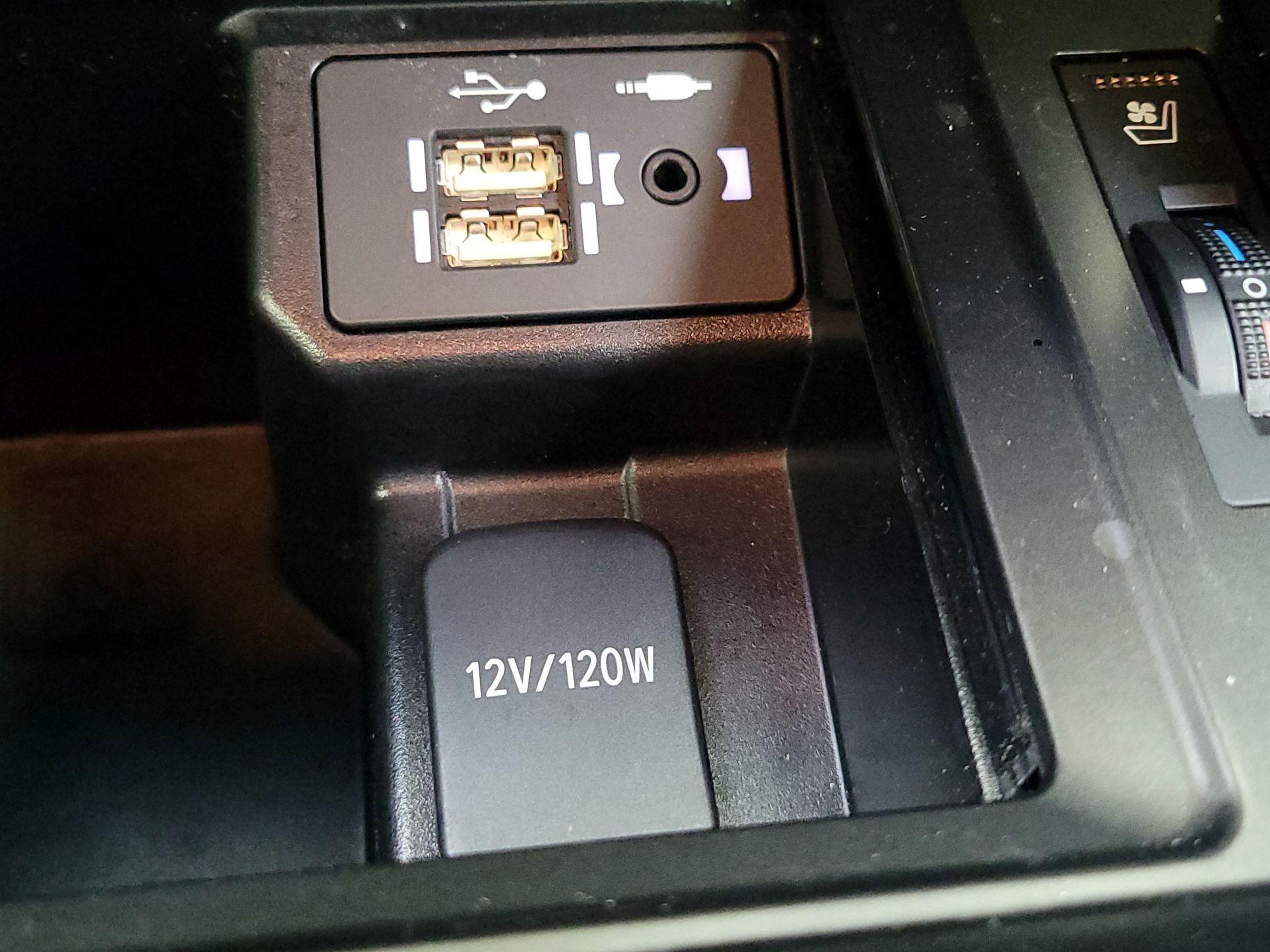 Thumbnail: 2023 Lexus GX - 19