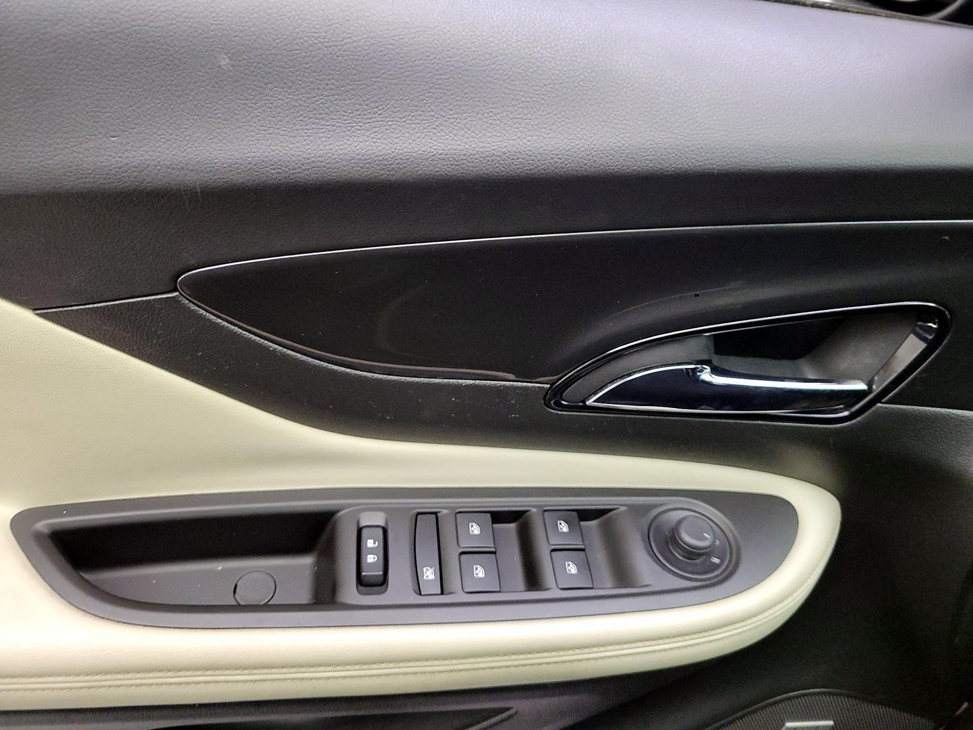 Thumbnail: 2017 Buick Encore - 10