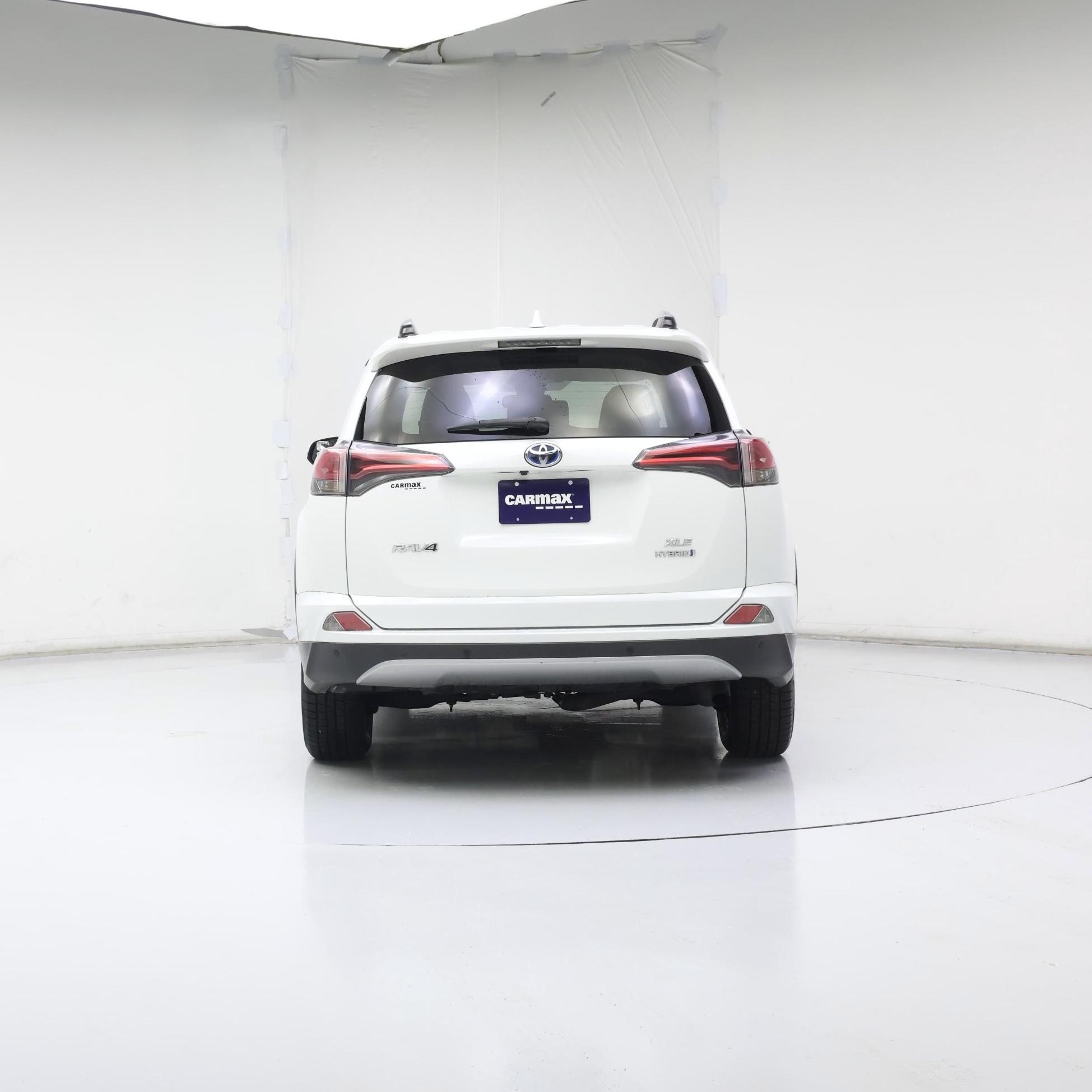 Thumbnail: 2018 Toyota RAV4 - 6