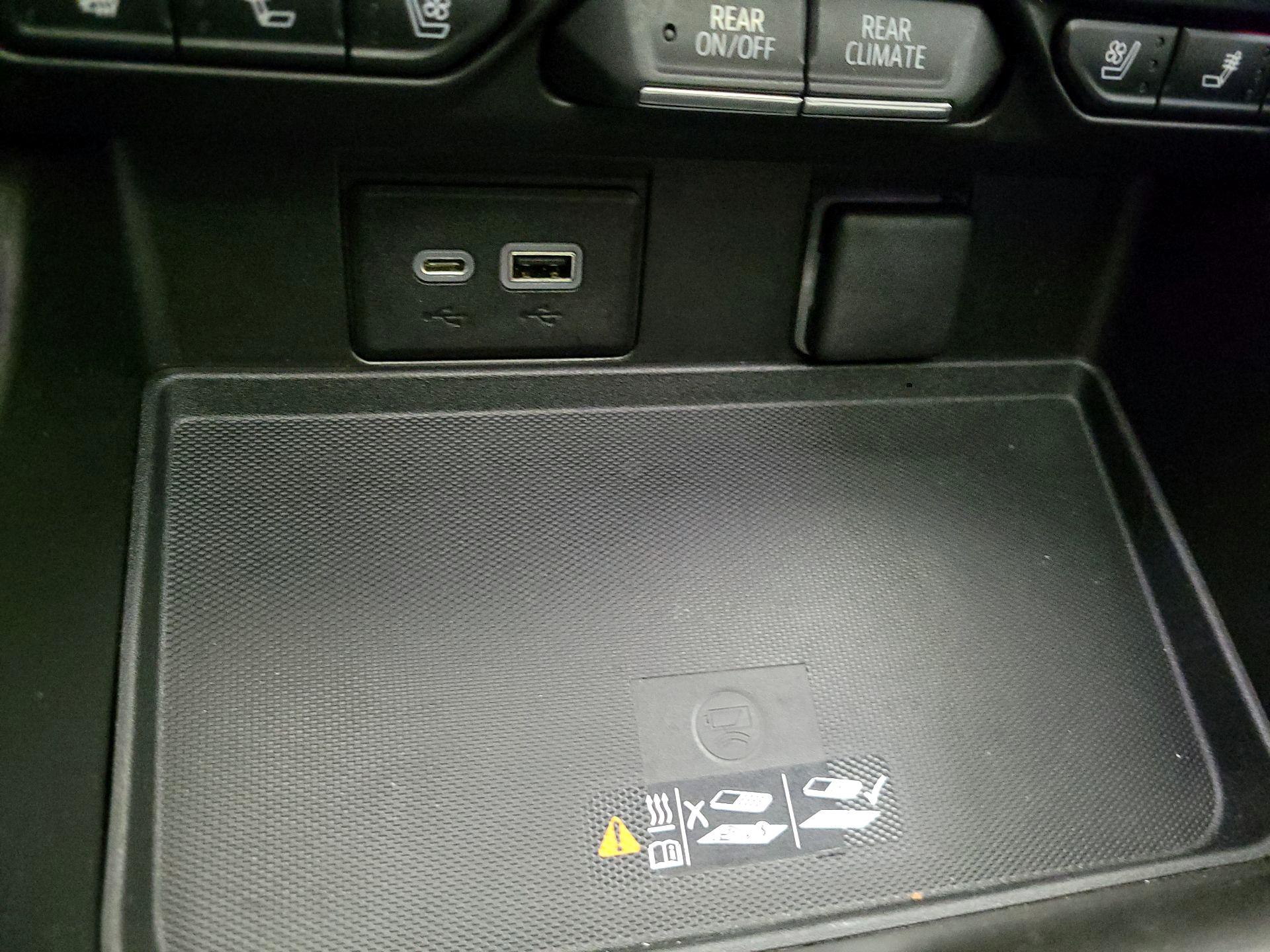 Thumbnail: 2022 Chevrolet Tahoe - 18