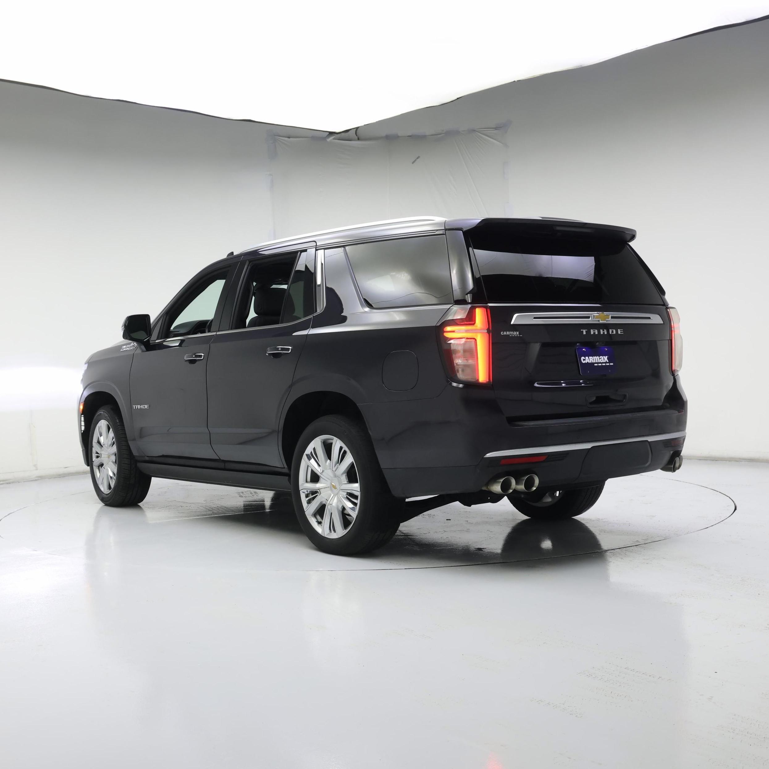 Thumbnail: 2022 Chevrolet Tahoe - 2