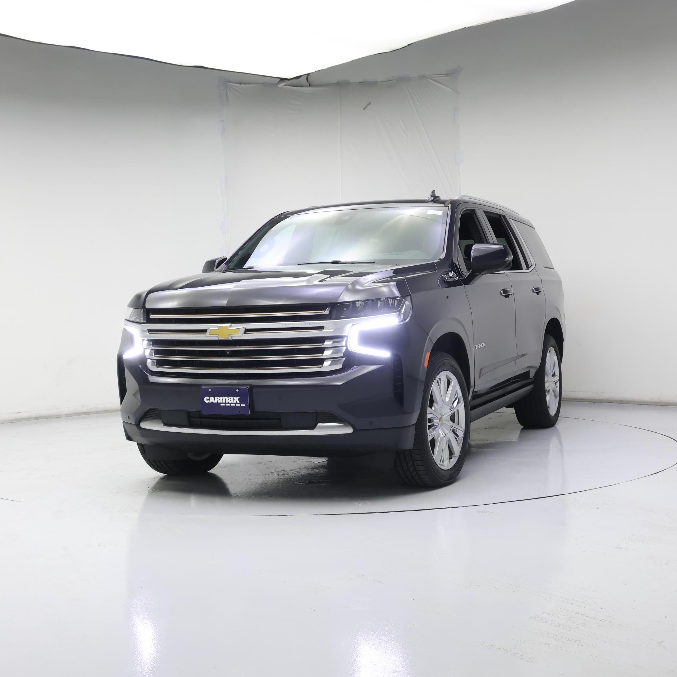 Thumbnail: 2022 Chevrolet Tahoe - 4