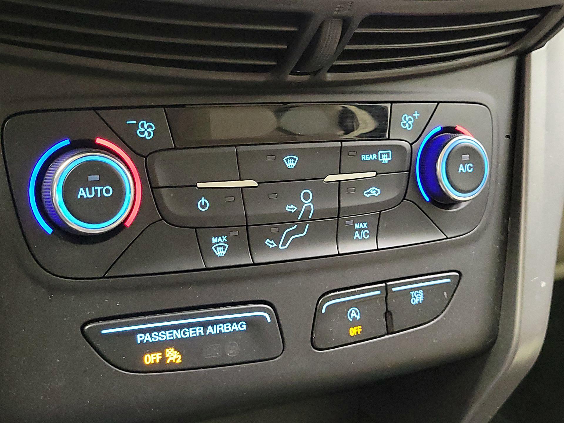 Thumbnail: 2017 Ford Escape - 14